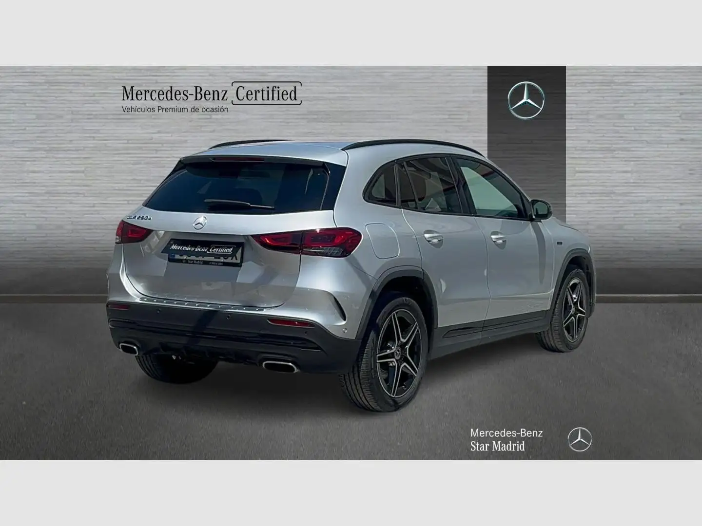 Mercedes-Benz GLA 250 e Ezüst - 2