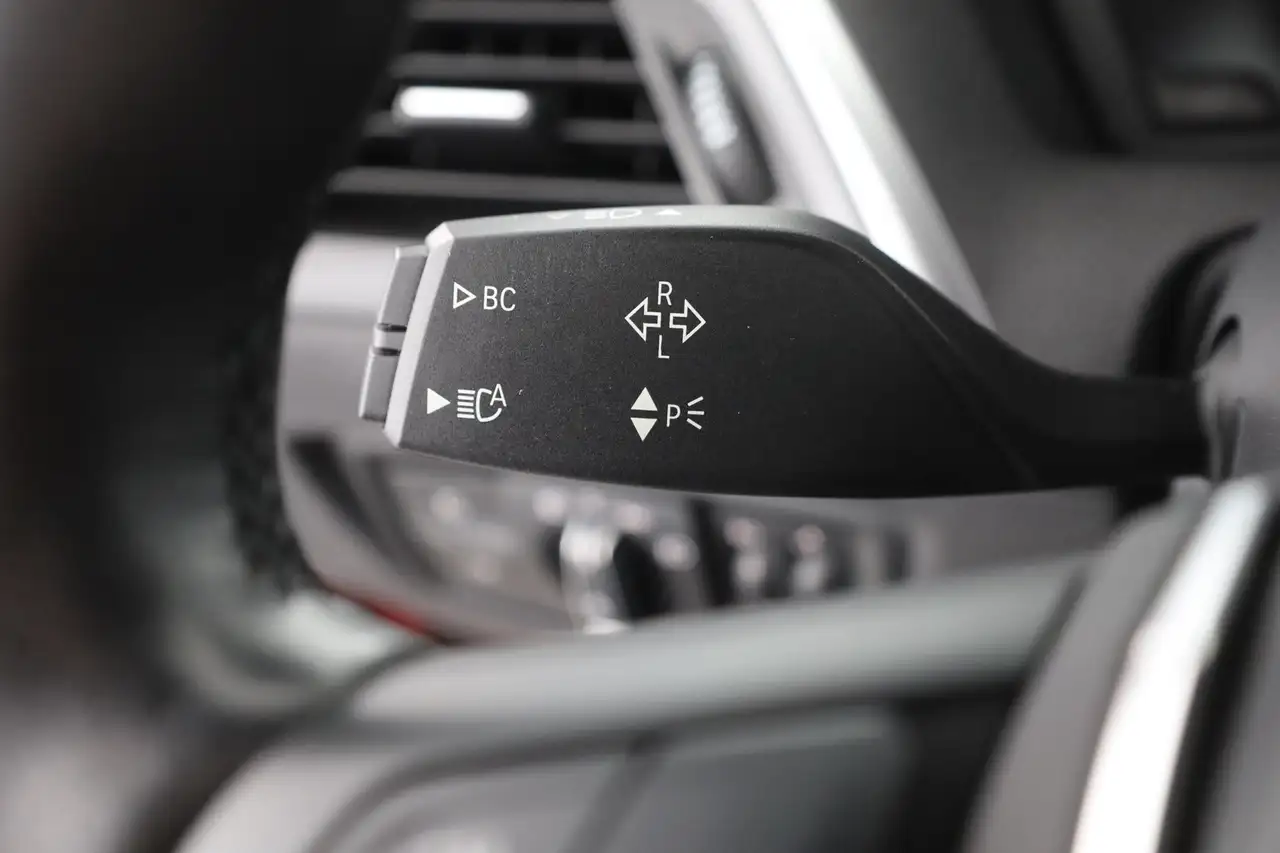 BMW 118 118i Edition M Sport Shadow LED Navi Sitzheizung, миниатюра 18