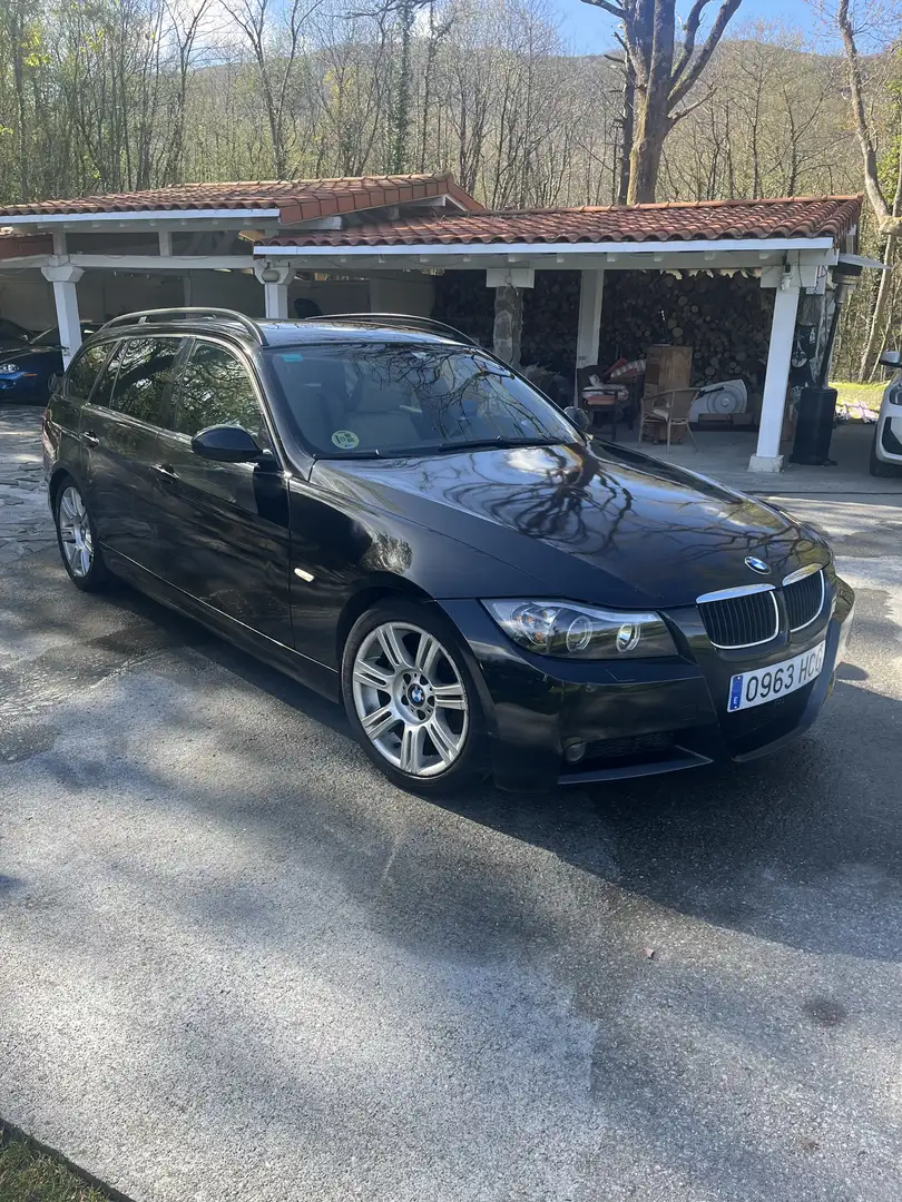 BMW 320 320d Touring Aut. Negro - 1