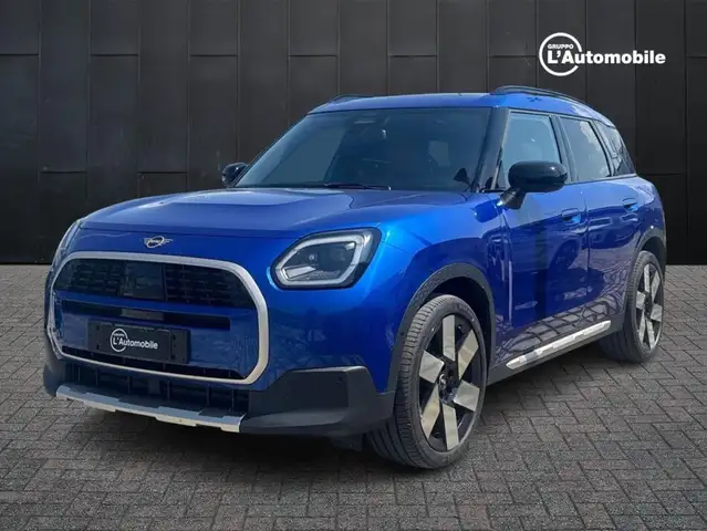 MINI Cooper D Countryman Mini Countryman 2.0 48V D Favoured auto