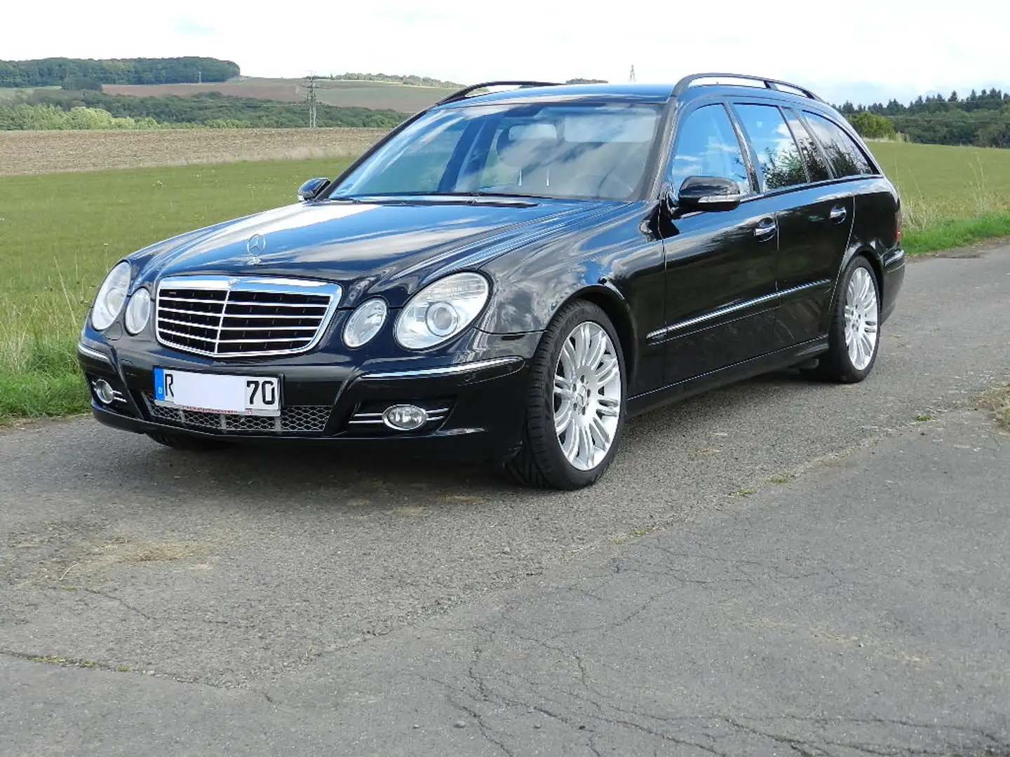 Mercedes-Benz E 280 E-Klasse T-Modell Diesel T CDI Avantgarde DPF Schwarz - 1