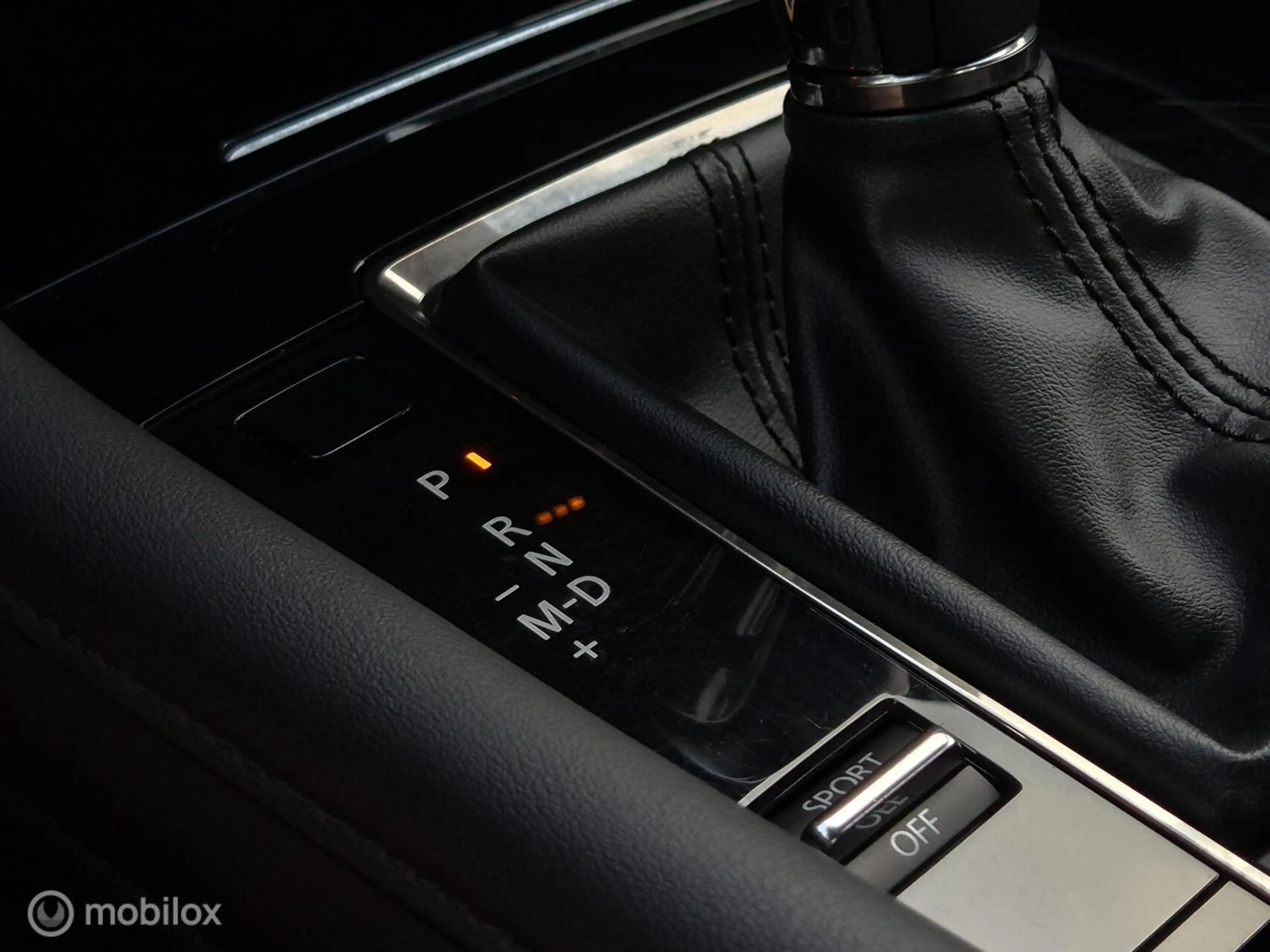 Mazda 3 2.0 E-SKYACTIV-X M HYBRID 180 COMFORT MET BOSE AUT — photo 43