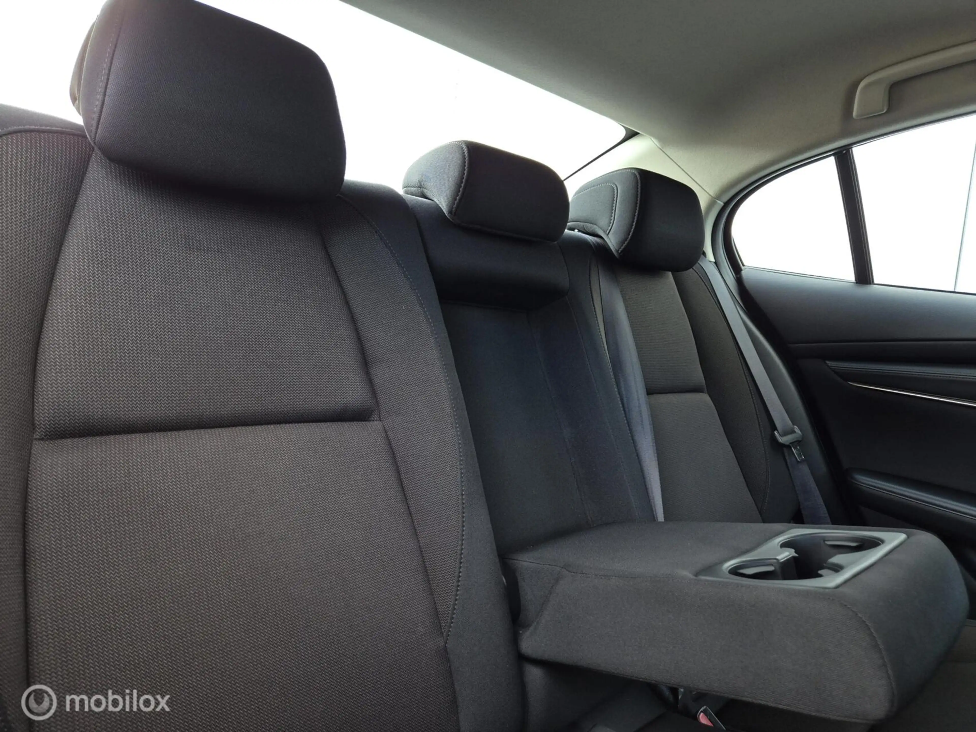 Mazda 3 2.0 E-SKYACTIV-X M HYBRID 180 COMFORT MET BOSE AUT — photo 22