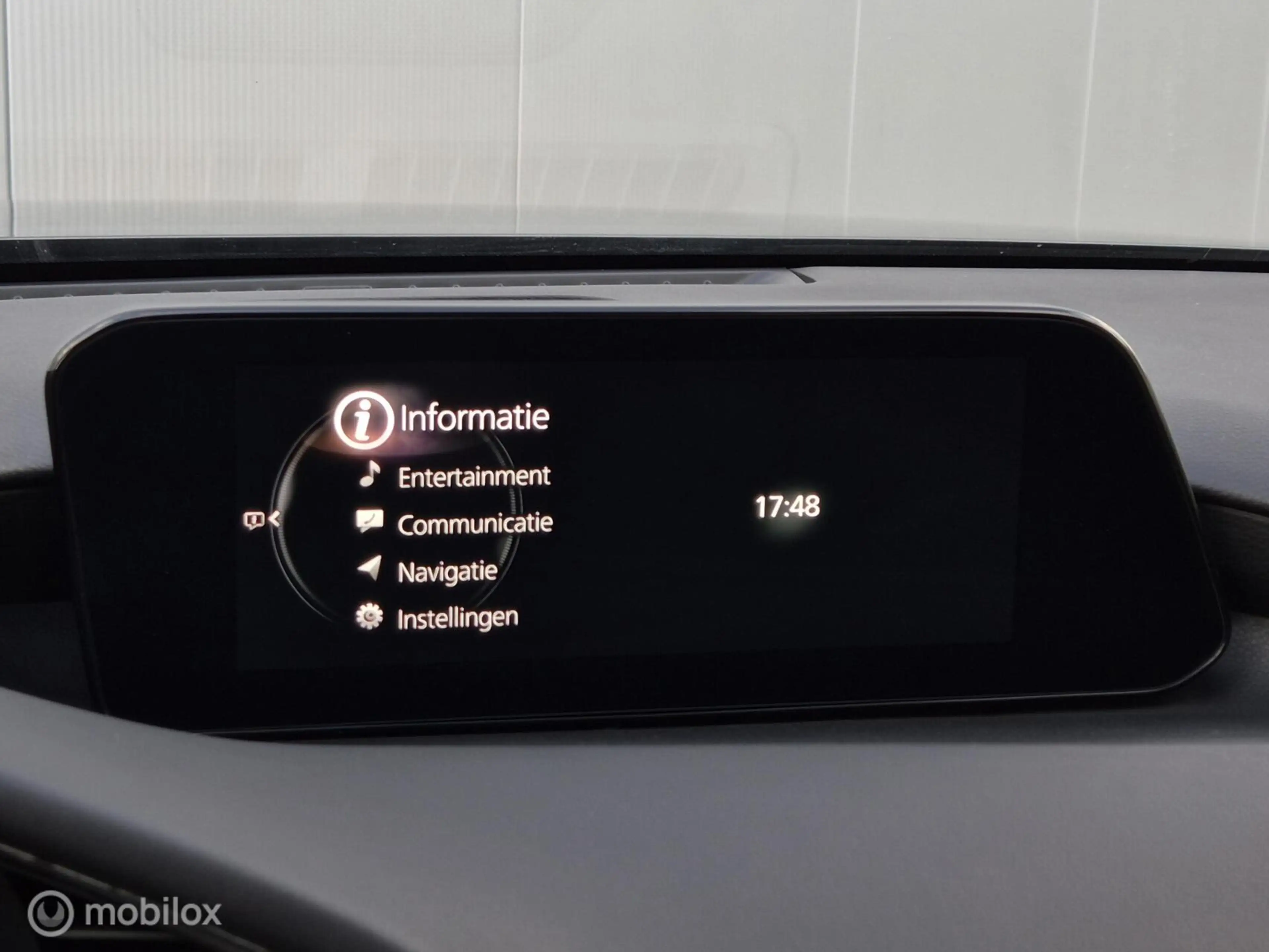 Mazda 3 2.0 E-SKYACTIV-X M HYBRID 180 COMFORT MET BOSE AUT — photo 24