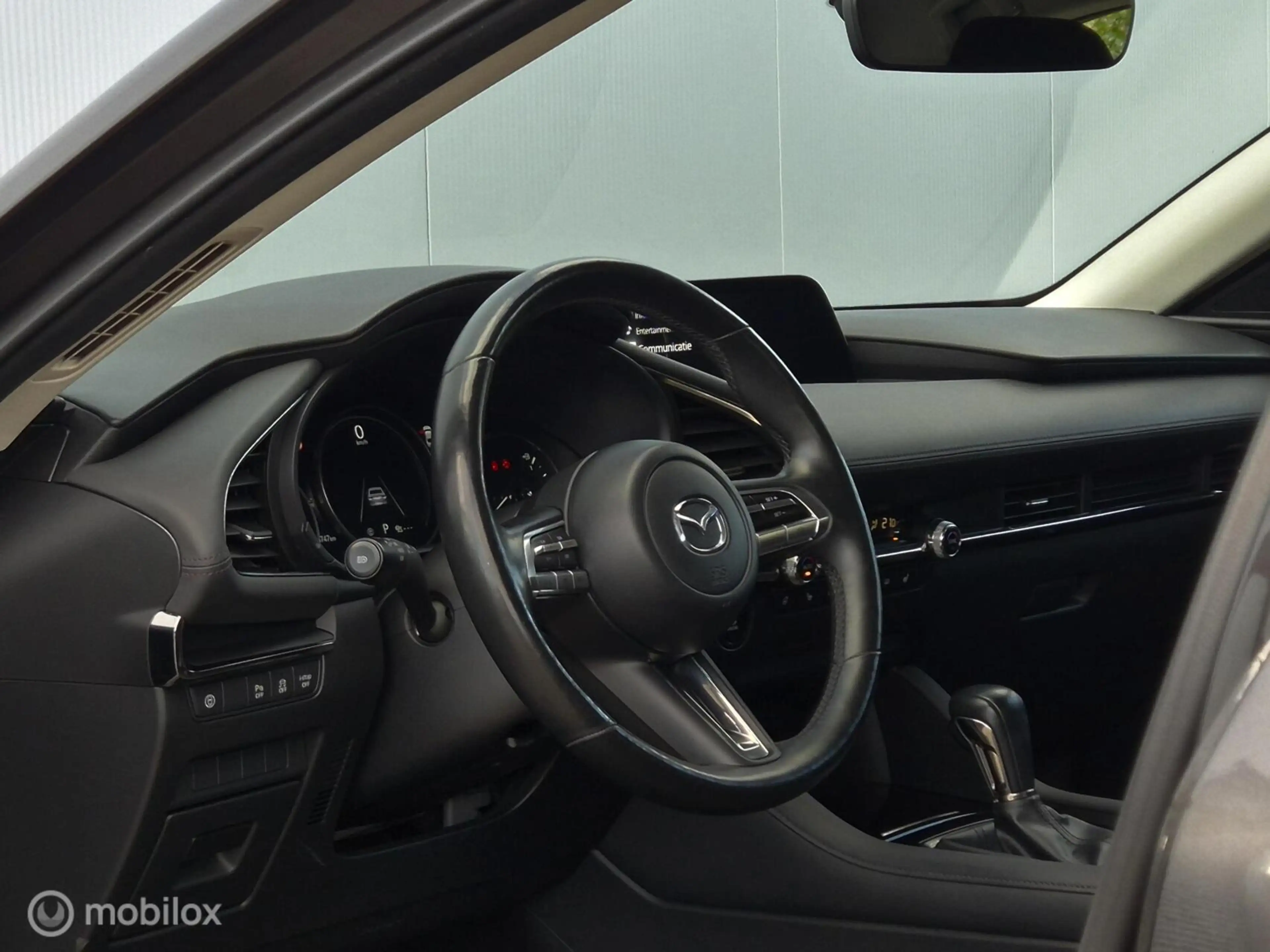 Mazda 3 2.0 E-SKYACTIV-X M HYBRID 180 COMFORT MET BOSE AUT — photo 23