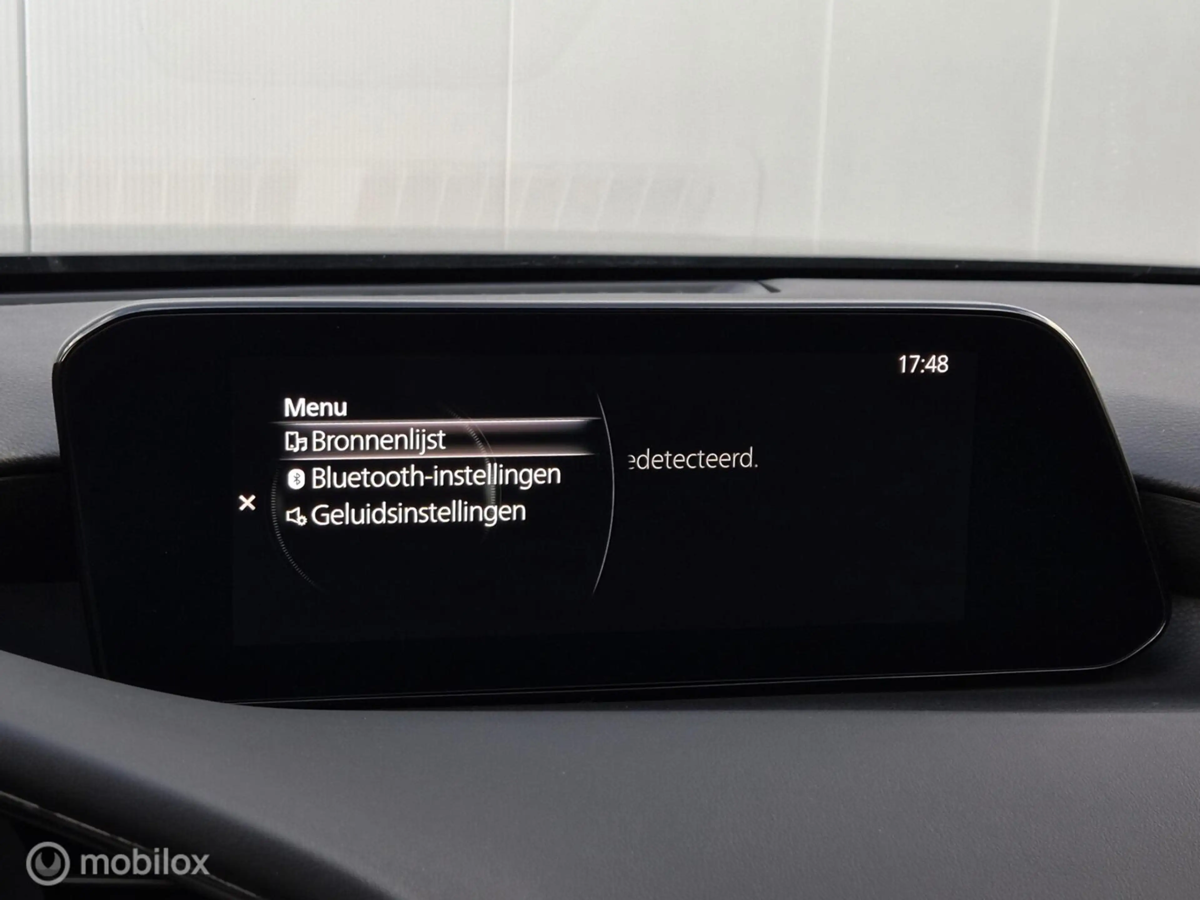 Mazda 3 2.0 E-SKYACTIV-X M HYBRID 180 COMFORT MET BOSE AUT — photo 27