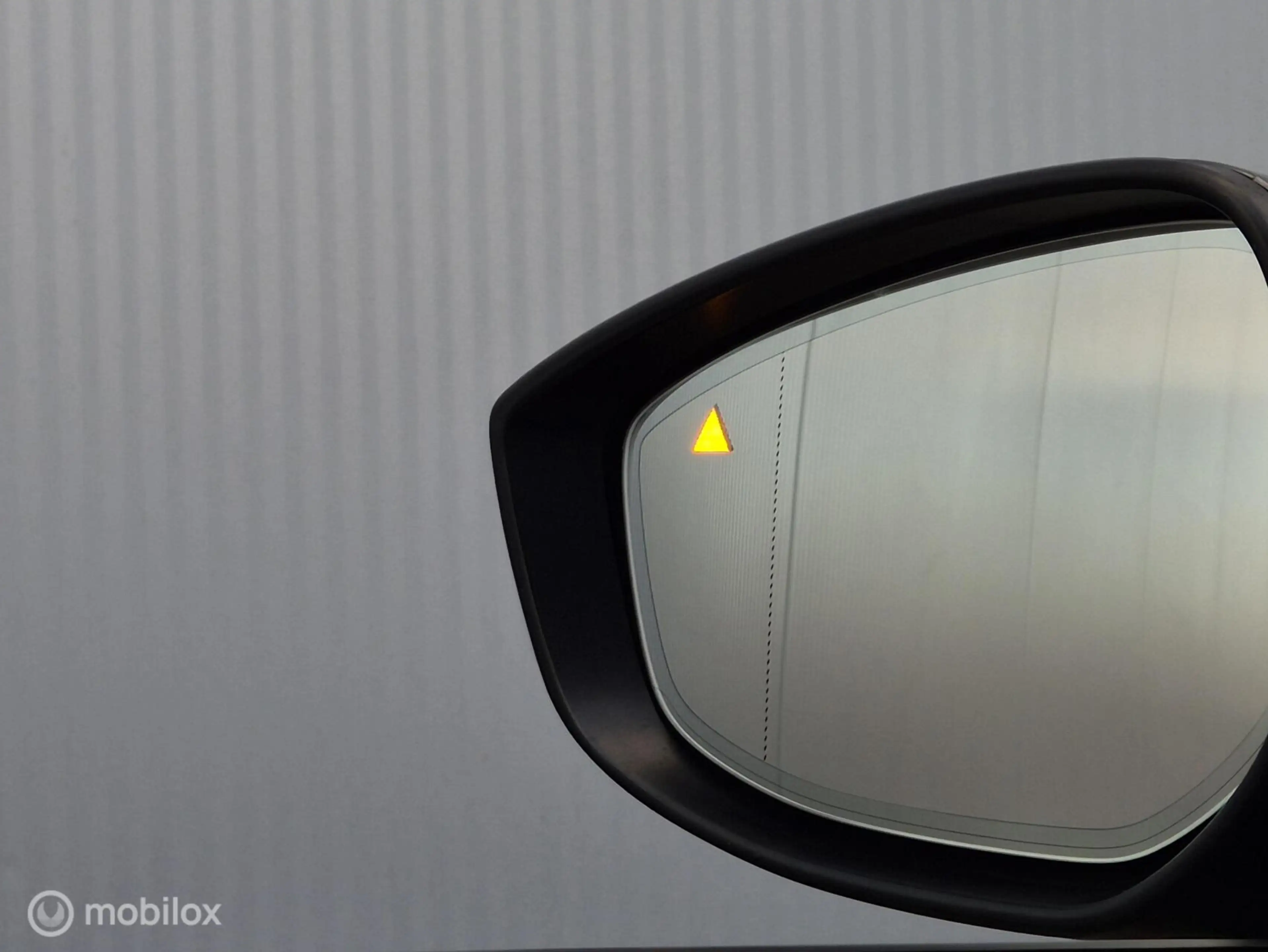 Mazda 3 2.0 E-SKYACTIV-X M HYBRID 180 COMFORT MET BOSE AUT — photo 15