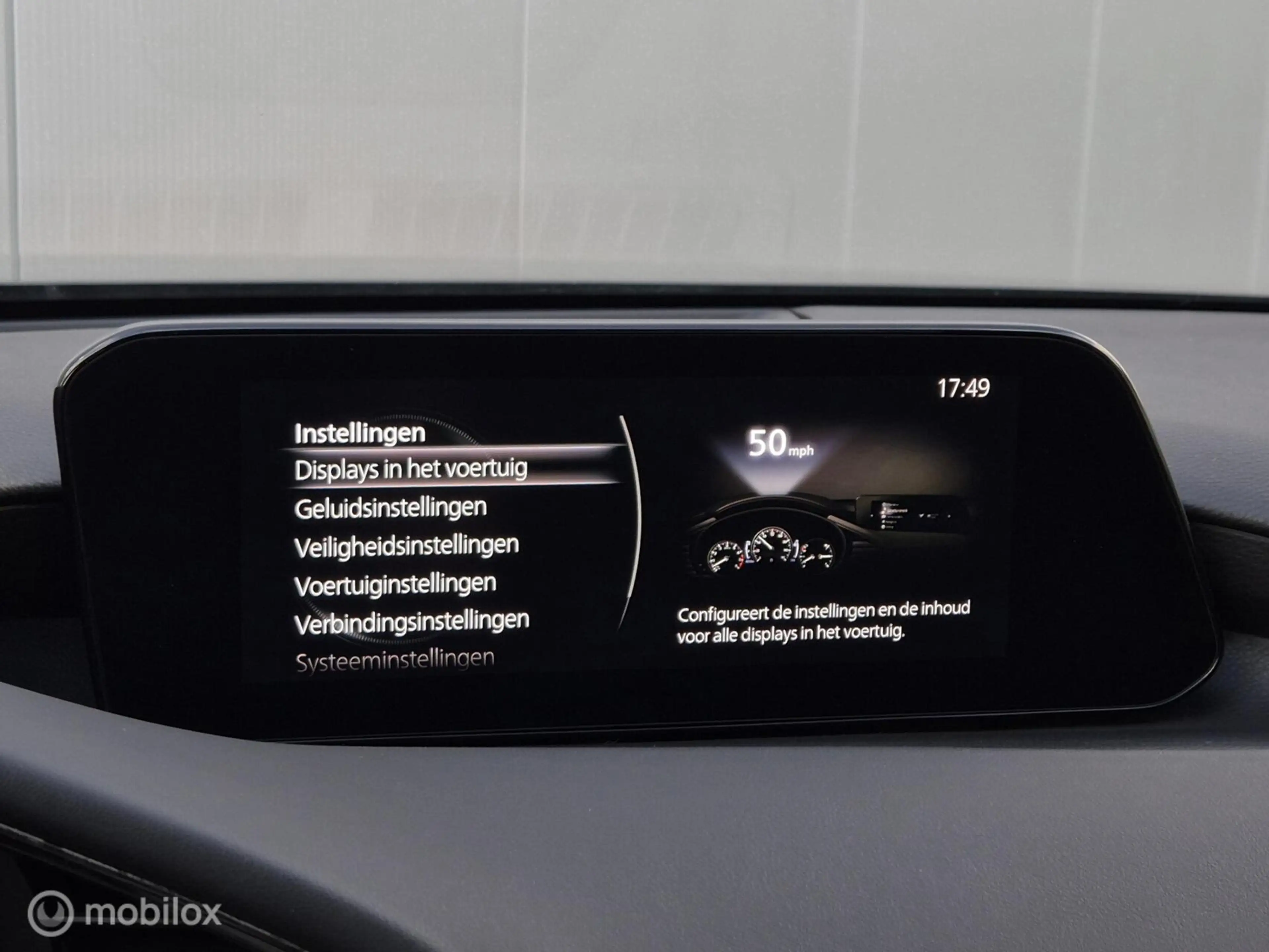 Mazda 3 2.0 E-SKYACTIV-X M HYBRID 180 COMFORT MET BOSE AUT — photo 32