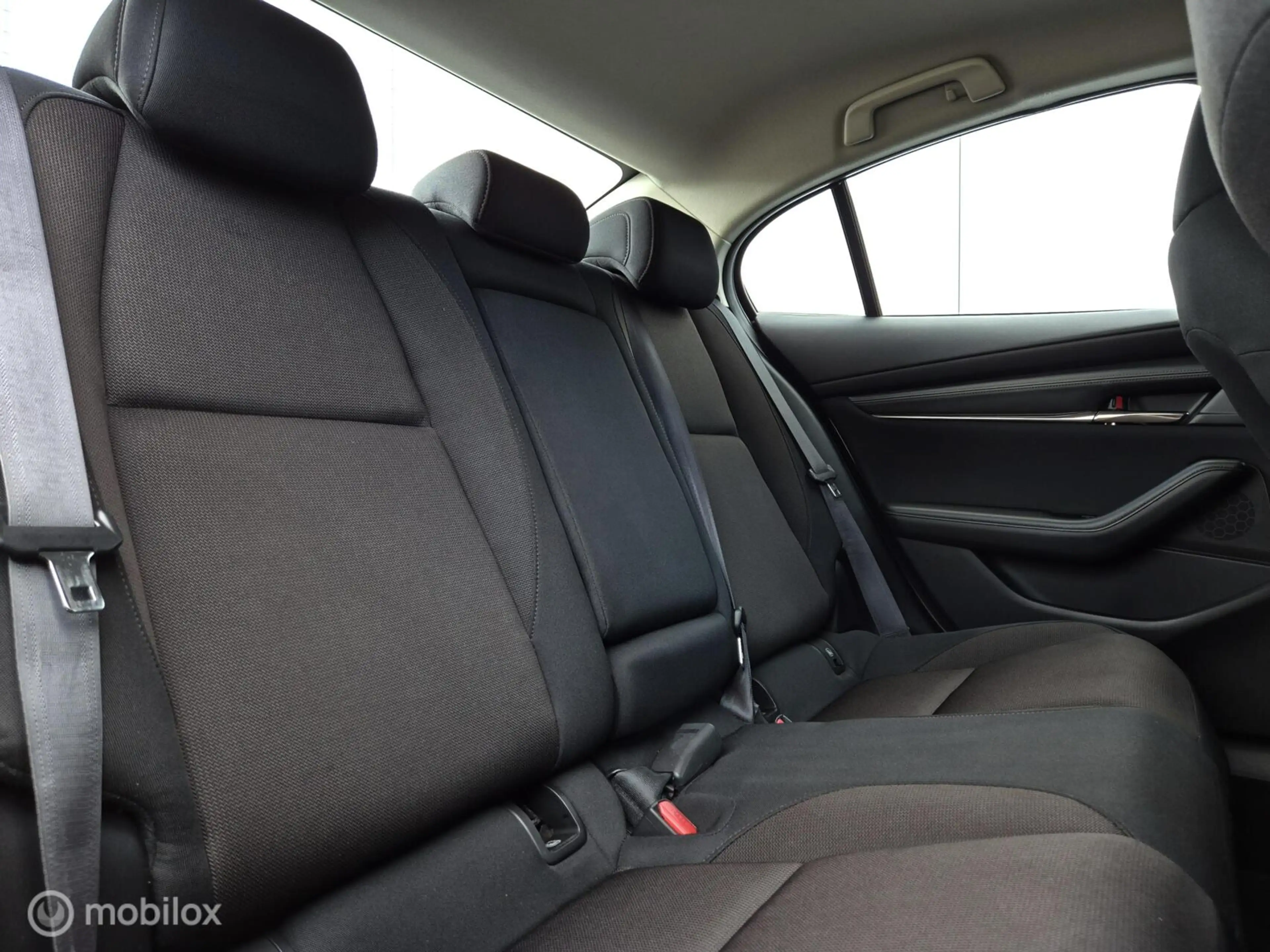 Mazda 3 2.0 E-SKYACTIV-X M HYBRID 180 COMFORT MET BOSE AUT — photo 20