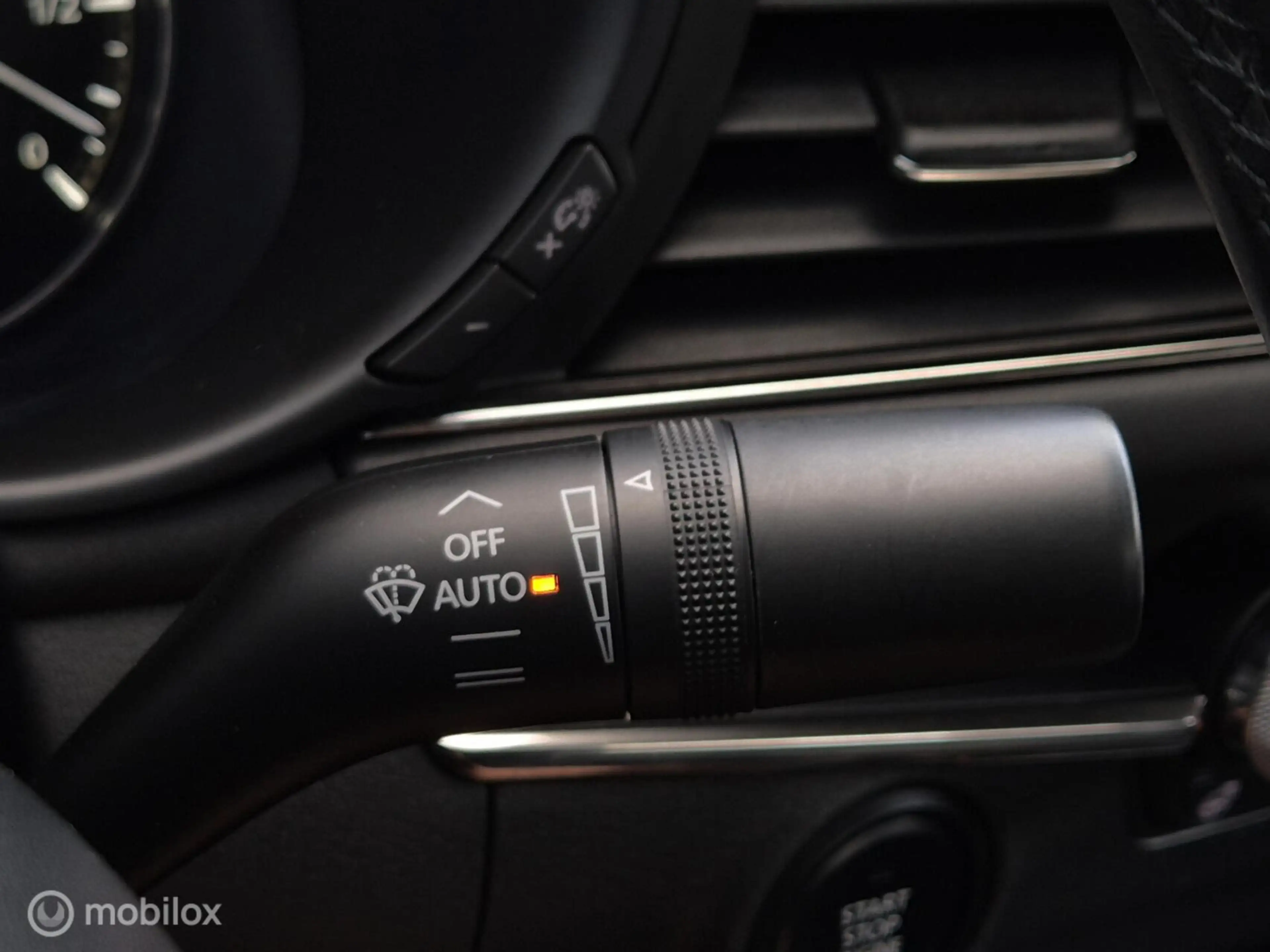 Mazda 3 2.0 E-SKYACTIV-X M HYBRID 180 COMFORT MET BOSE AUT — photo 41