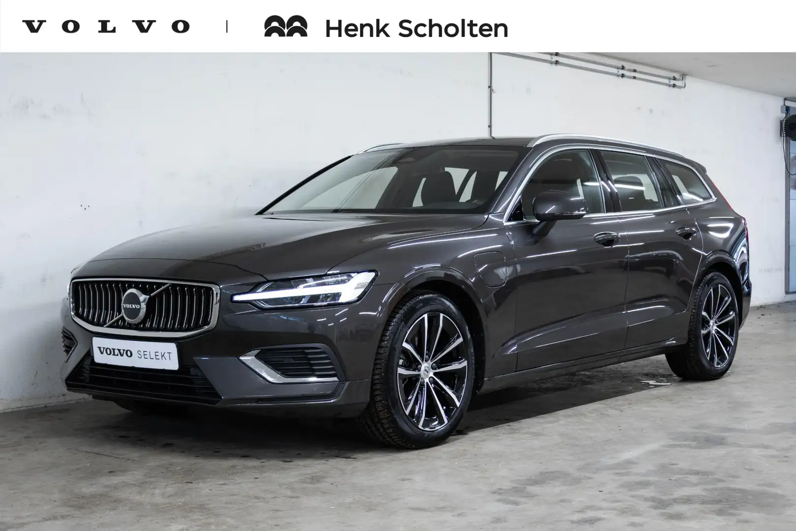 Volvo V60 T6 Plug-in hybrid AWD Essential Edition | Google N Gris - 1