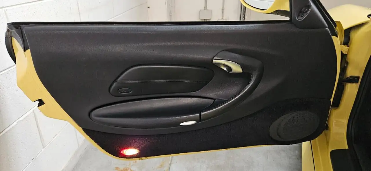 Porsche 996 911 Coupe 3.4 Carrera, foto 12