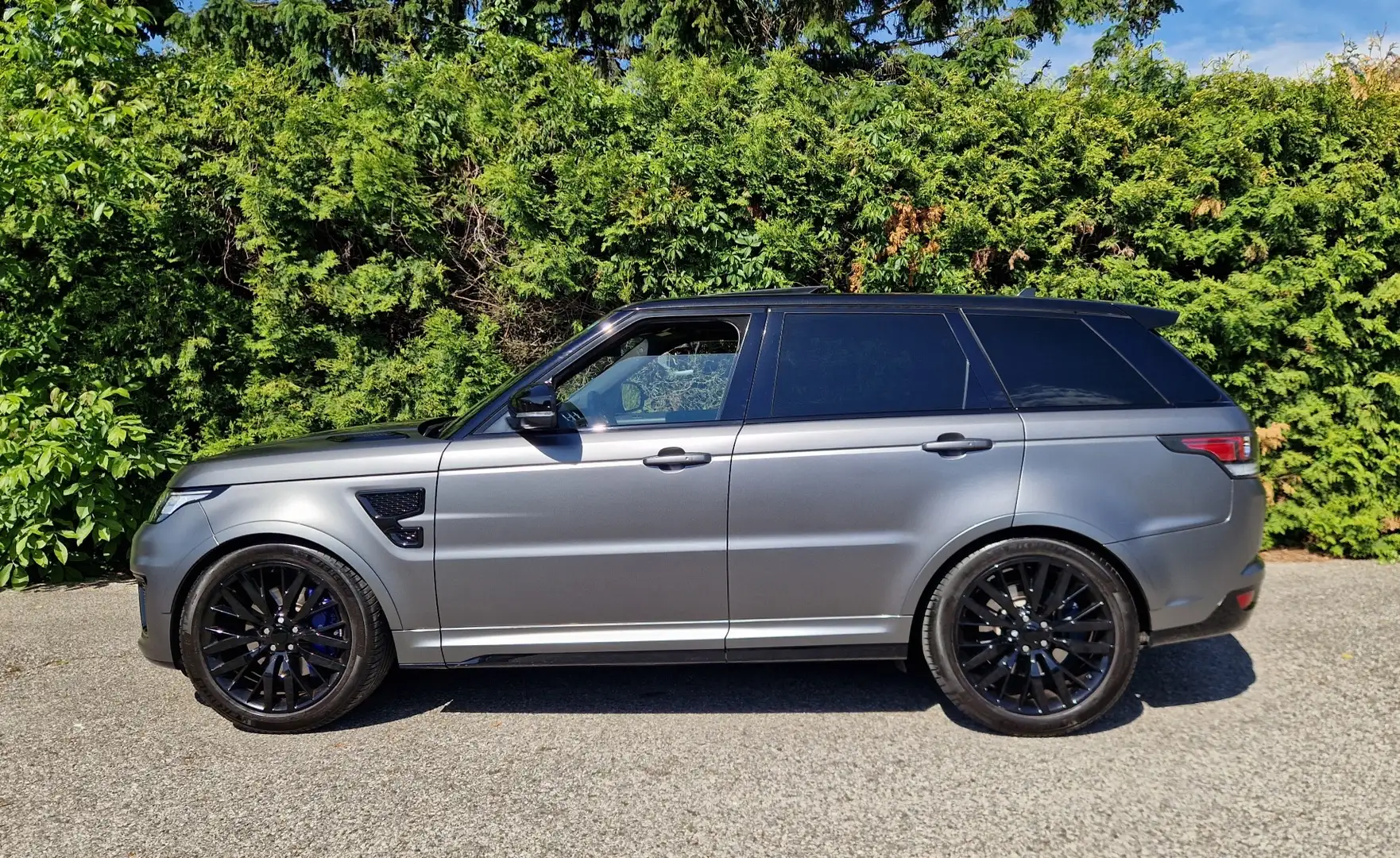 Land Rover Range Rover Sport SVR Grijs - 2