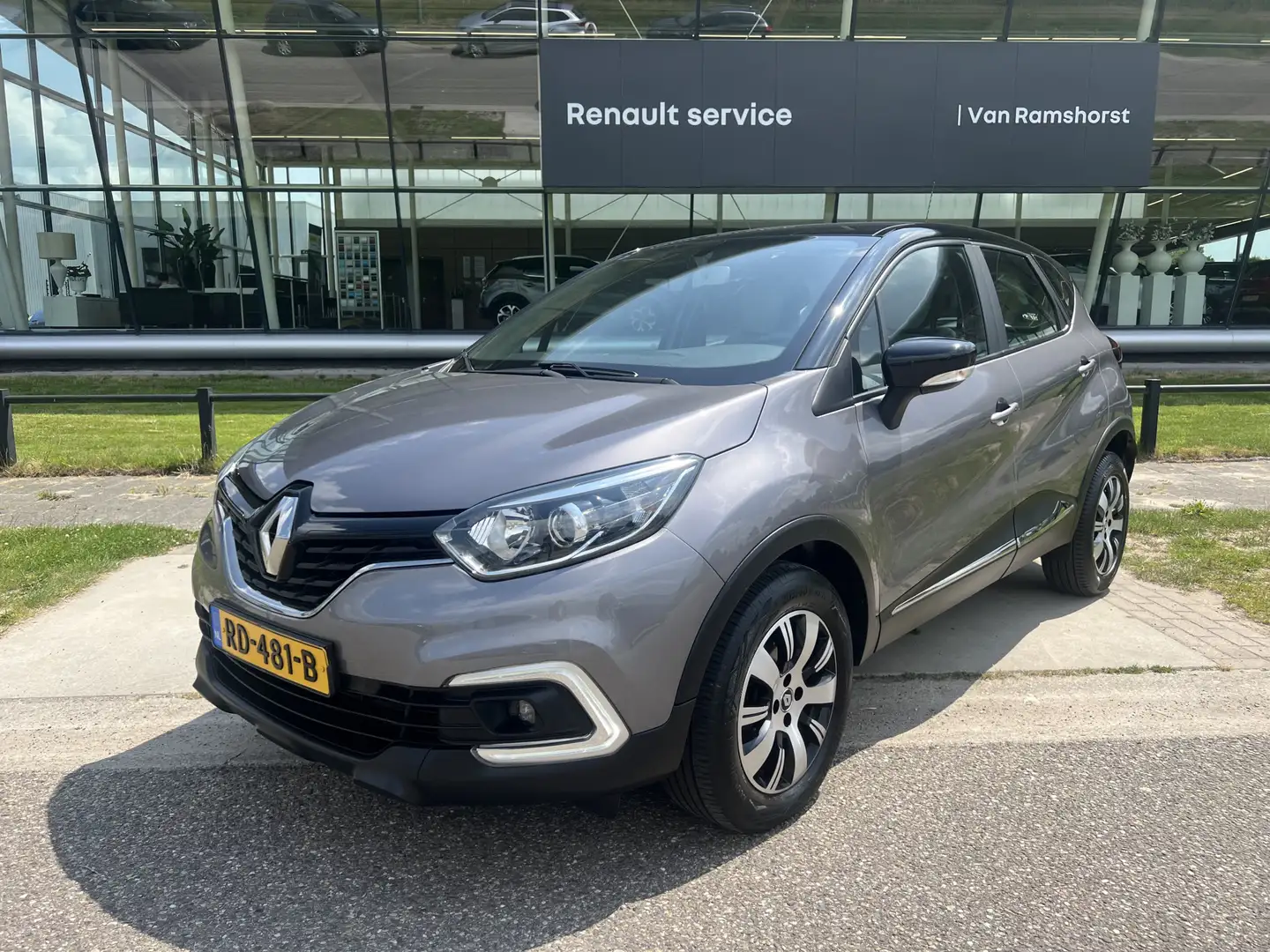 Renault Captur 0.9 TCe / Keyless / Airco / Cruise / Armsteun / DA siva - 1