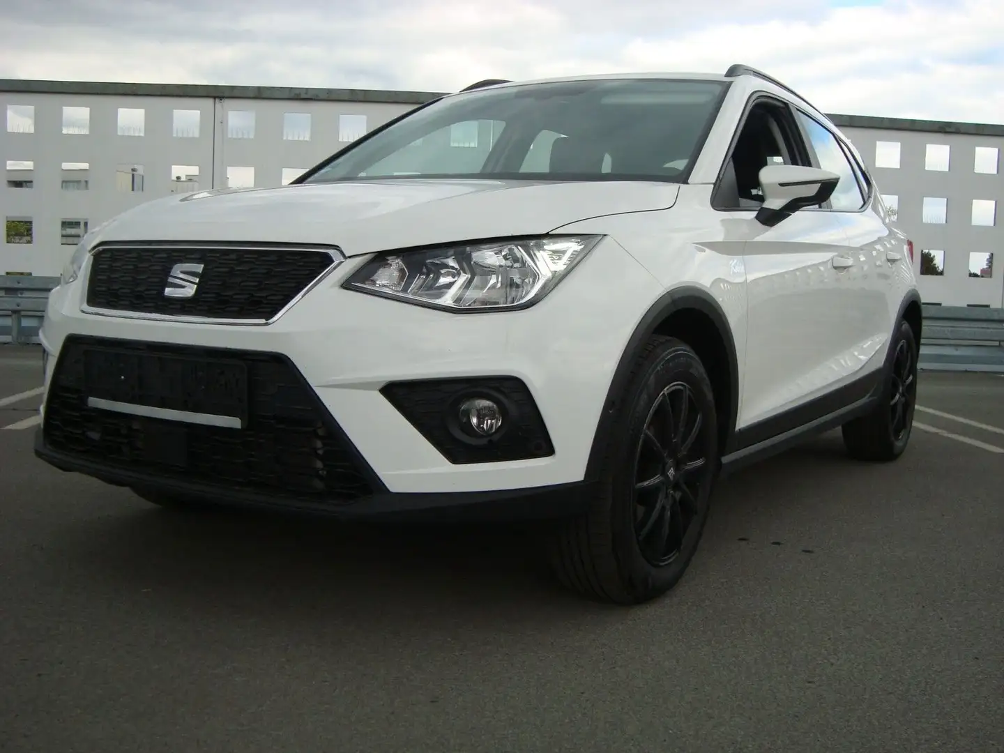 SEAT Arona 1.0 TSI 81kW Style,DSG-Automatik,51Tkm. Weiß - 1