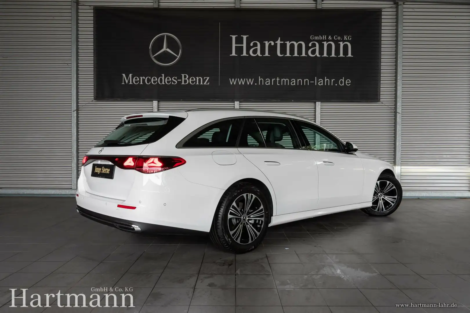 Mercedes-Benz E 200 E 200 T Avantgarde AHK DigitalLight Memory KeyGo Blanc - 2