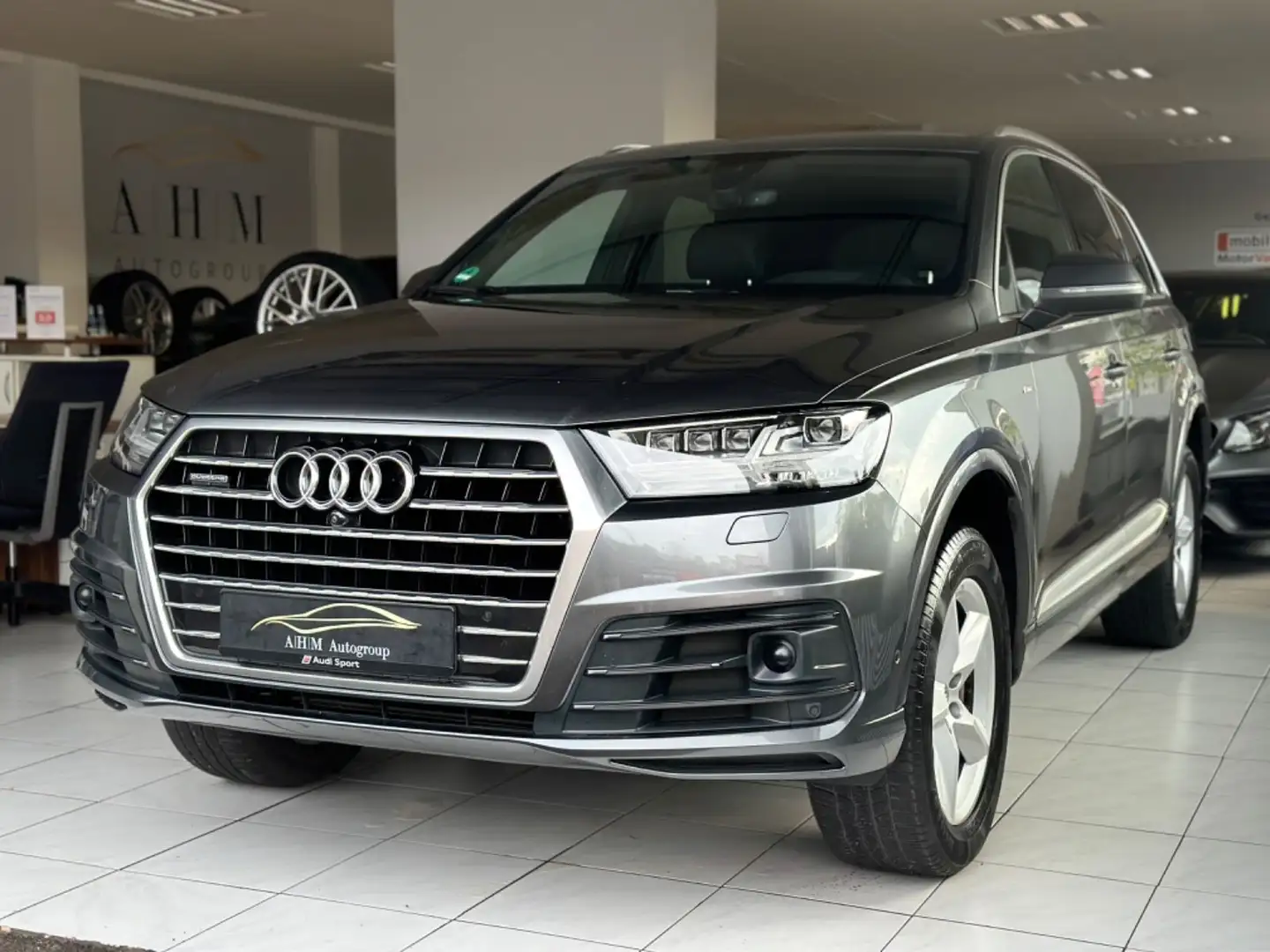 Audi Q7 3.0 TDI quattro S line 7-Sitz/Standhz/Matrix/ Grey - 1