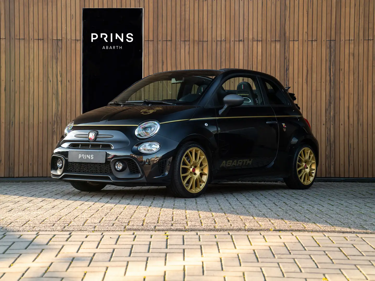 Abarth 595C ScorpioneOro | Beats audio | One of 2000 Noir - 1