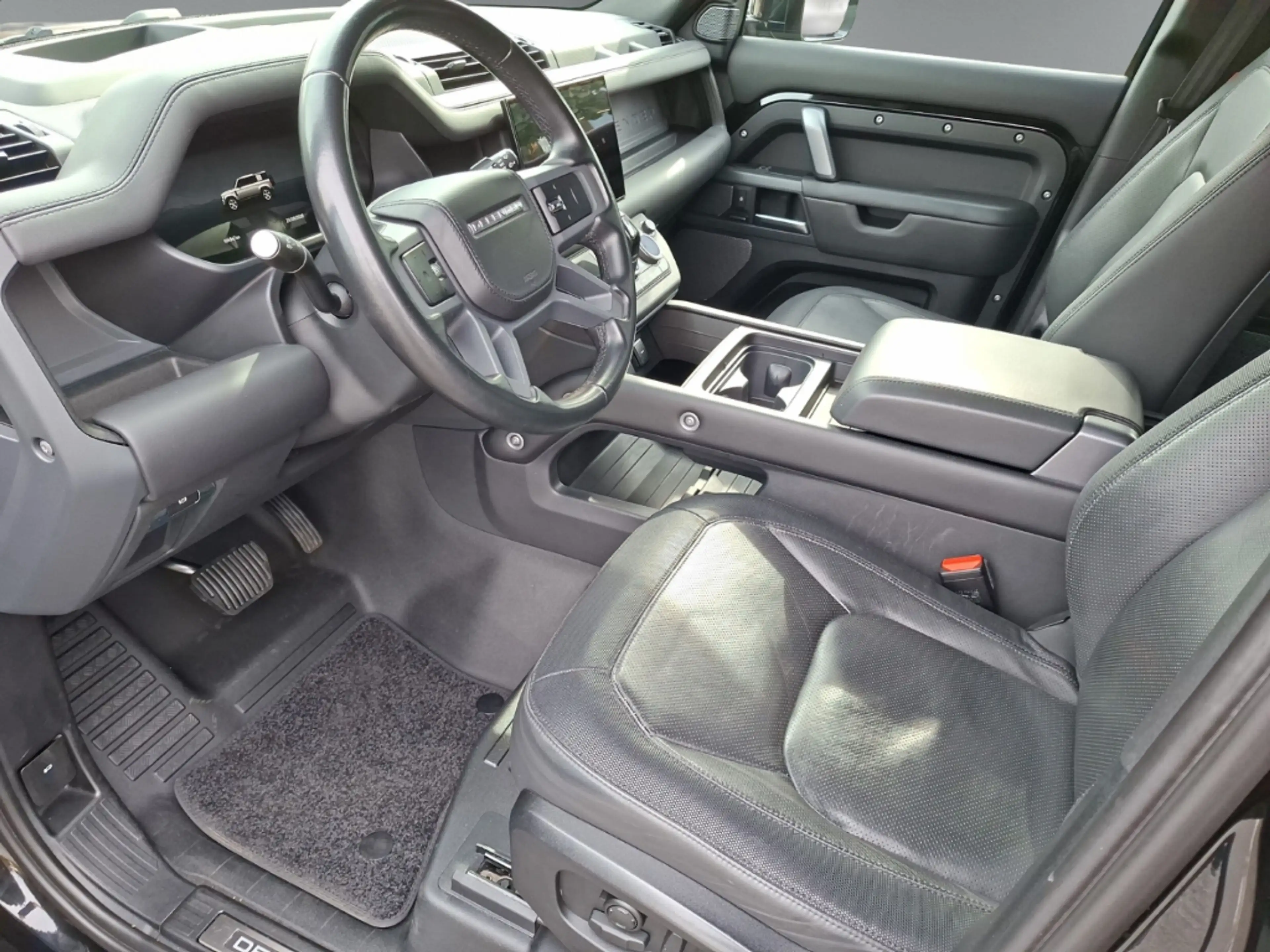 Land Rover Defender 110 D300 AWD X-Dynamic HSE 7- Sitze HUD Luftfederu — photo 11