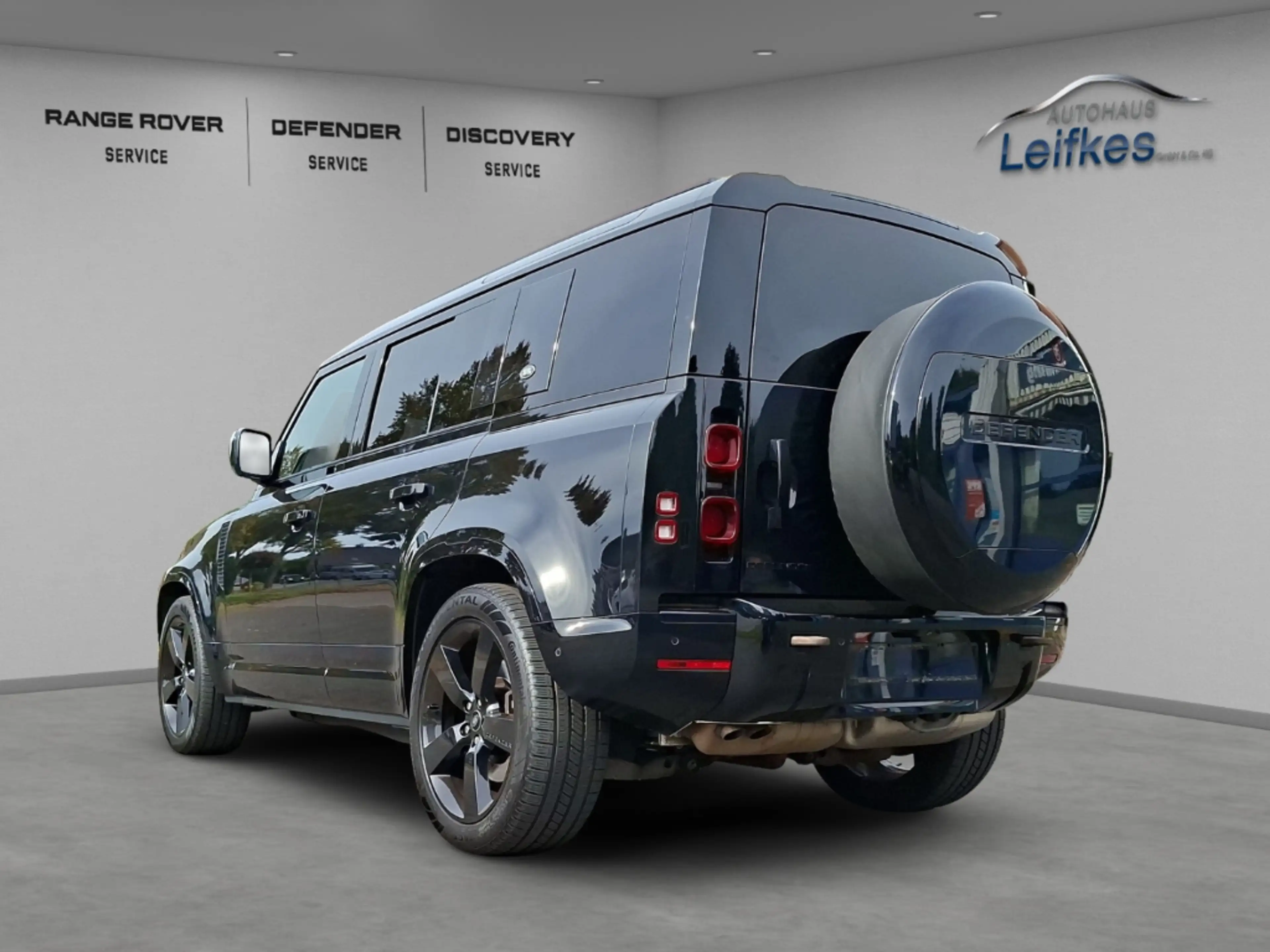 Land Rover Defender 110 D300 AWD X-Dynamic HSE 7- Sitze HUD Luftfederu — photo 3