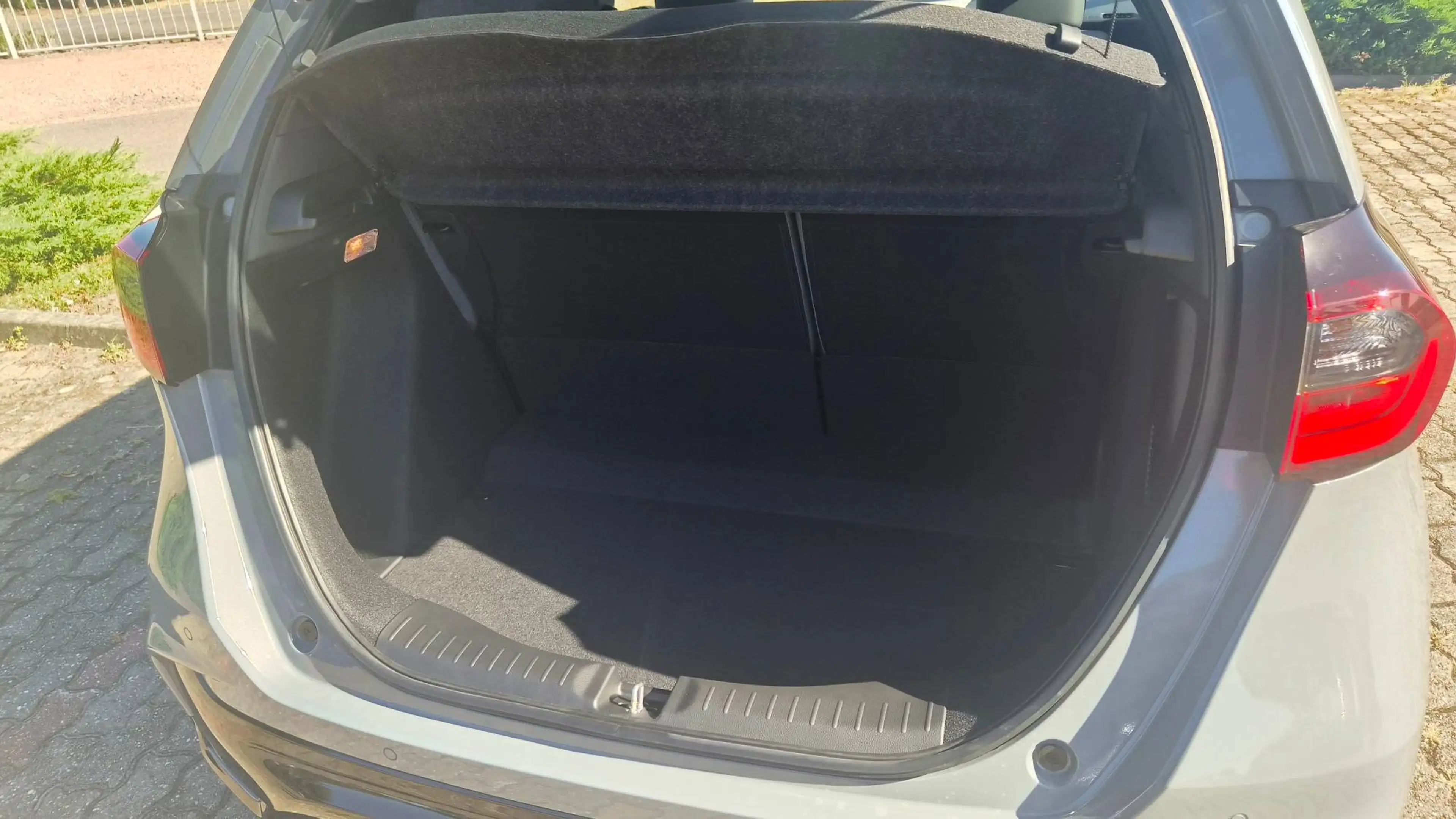 Honda Jazz 1.5 i-MMD Hybrid Advance Sport — photo 6