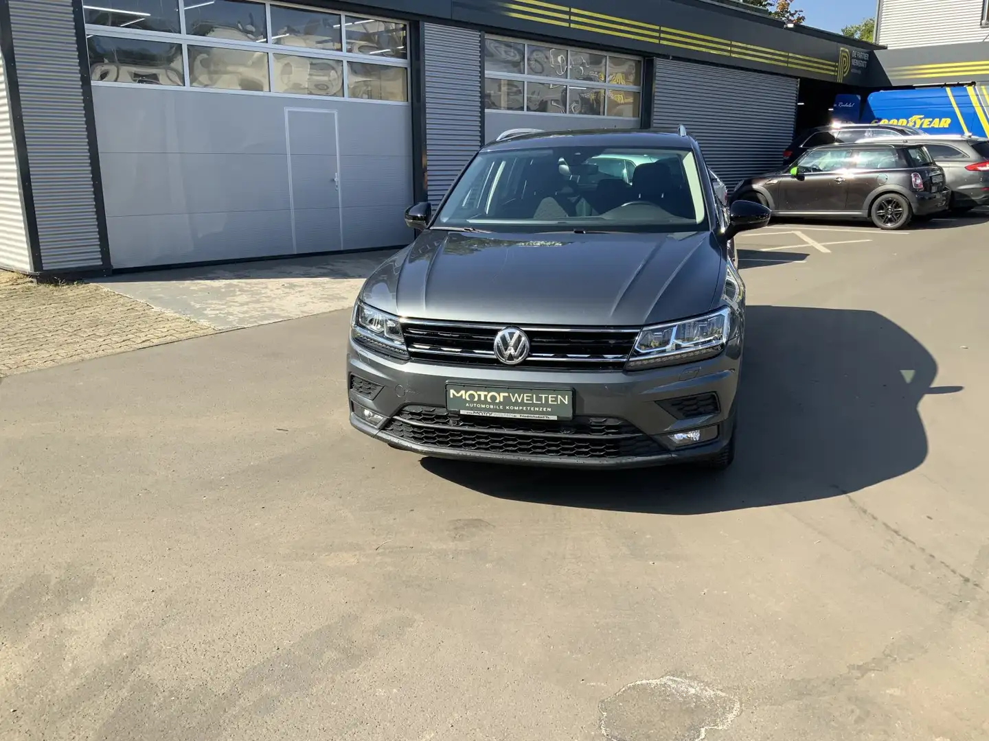 Volkswagen Tiguan 1.5 TSI IQ.DRIVE OPF (EURO 6d-TEMP) 1.5 TSI BMT/St Grau - 2