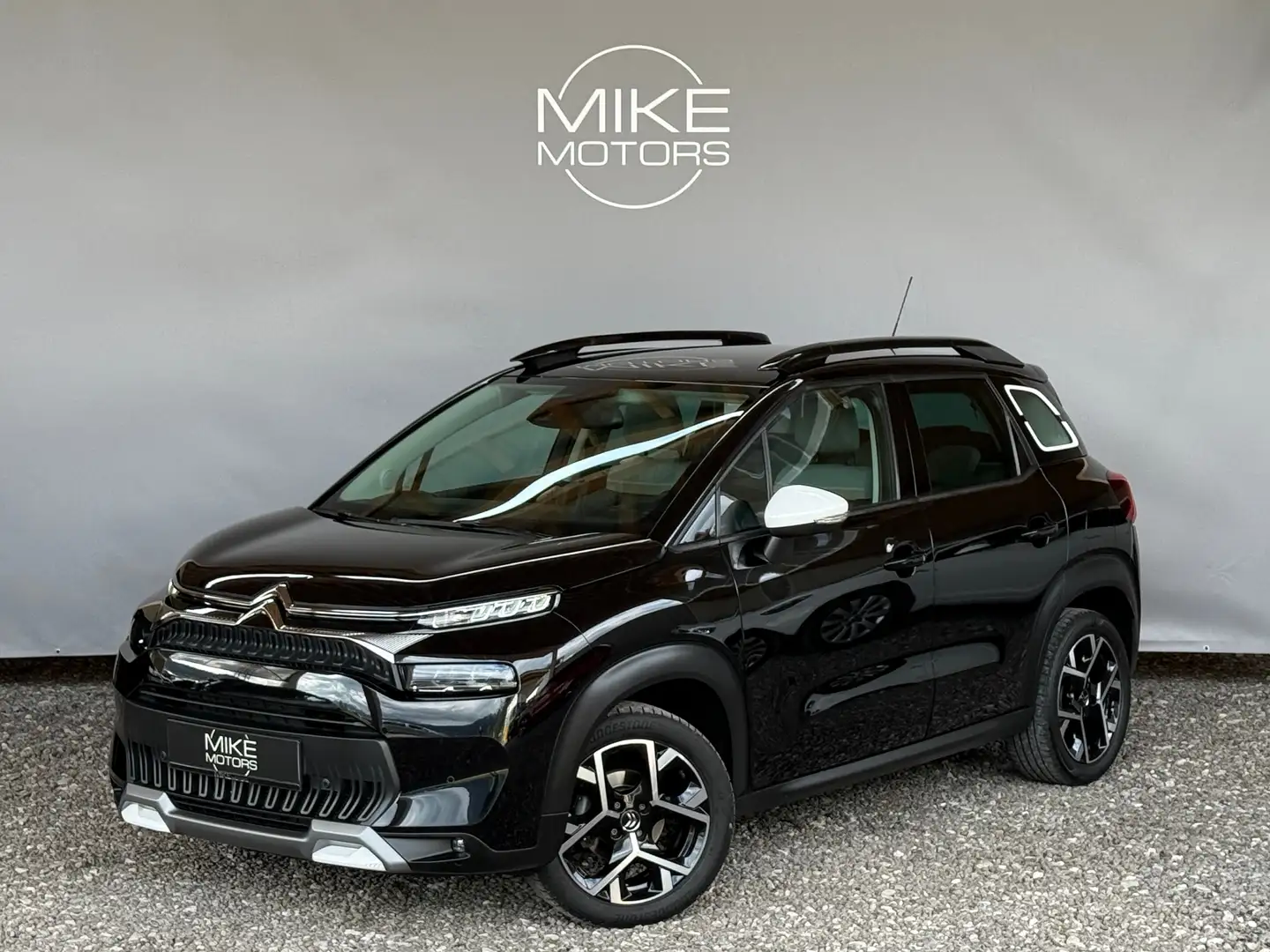 Citroen C3 Aircross Shine Pack BHDi110 Schwarz - 1