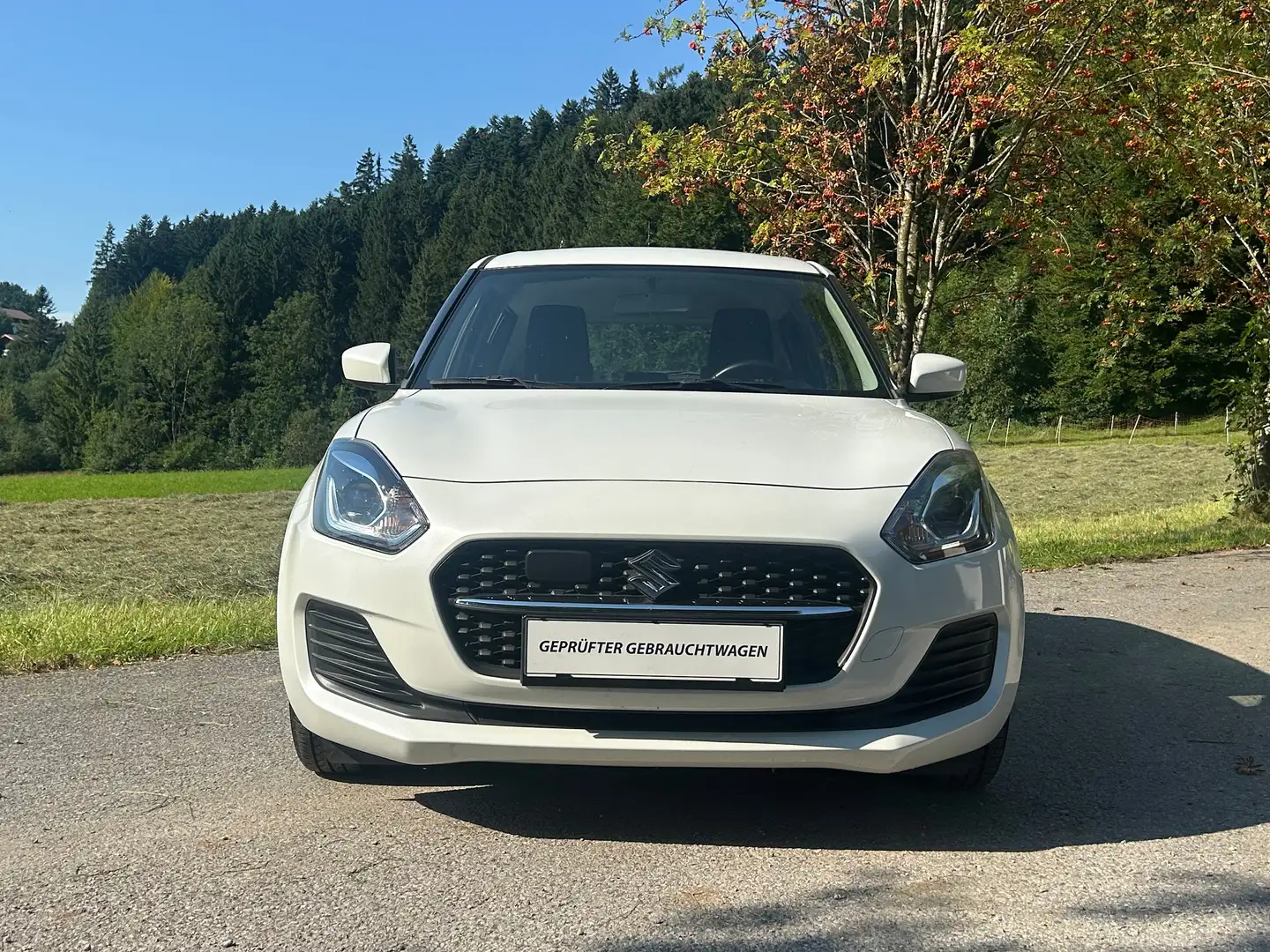 Suzuki Swift 8fach Bereift & möglicher SOFORTFINANZIERUNG!!! Weiß - 2