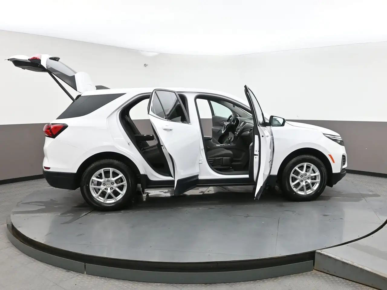 Chevrolet Equinox снимка Chevrolet Equinox