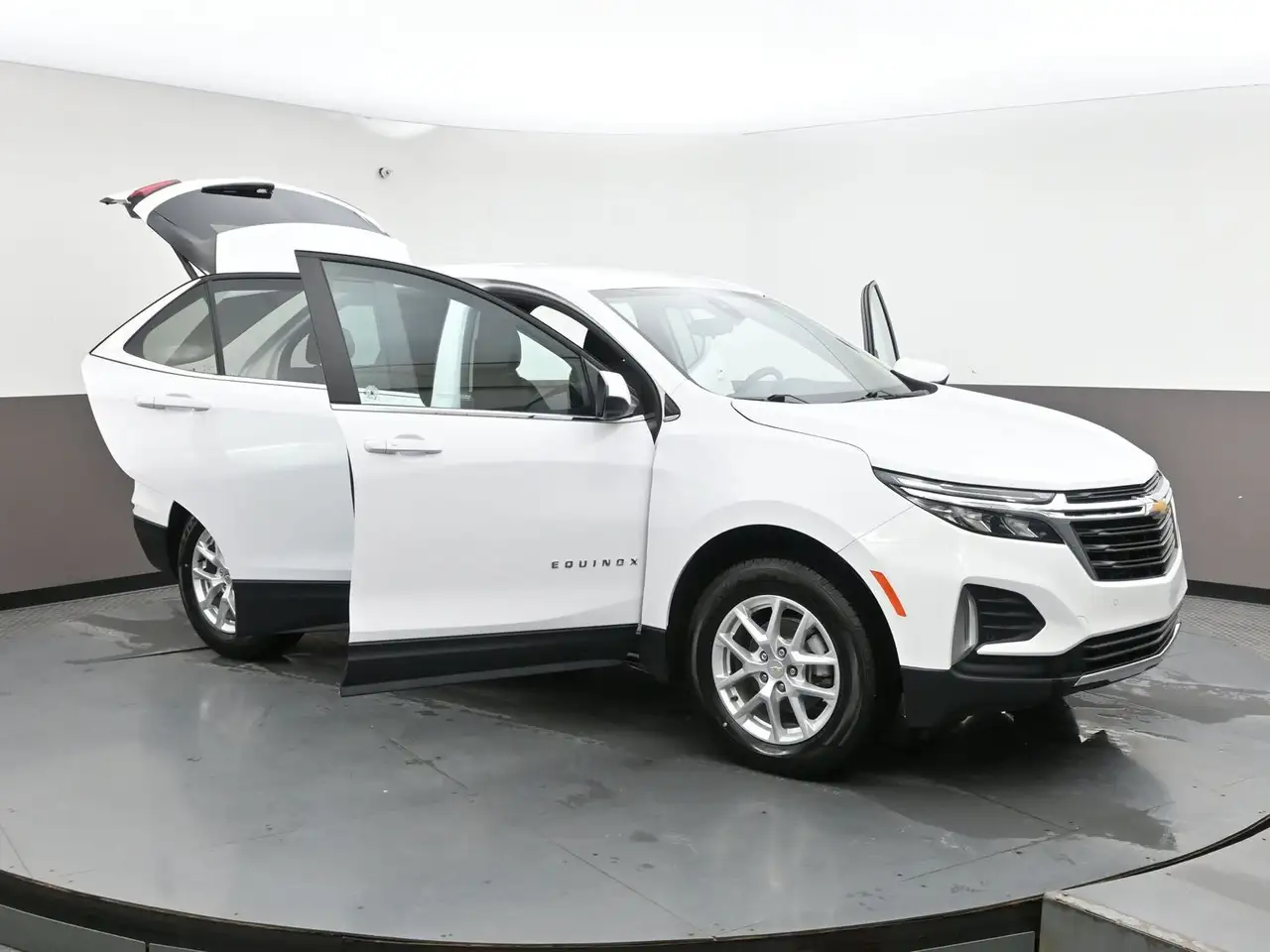 Chevrolet Equinox снимка Chevrolet Equinox
