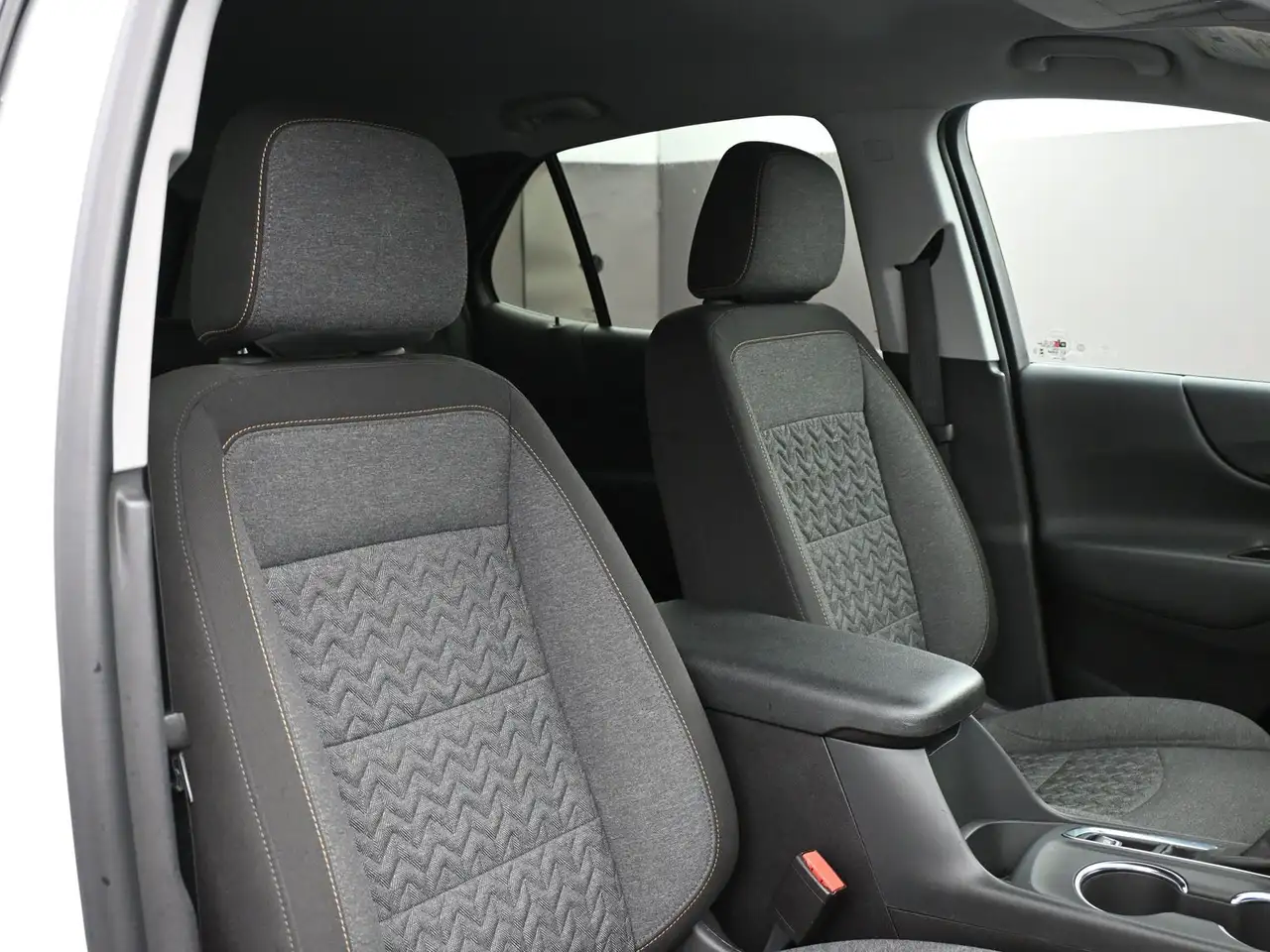 Chevrolet Equinox снимка Chevrolet Equinox