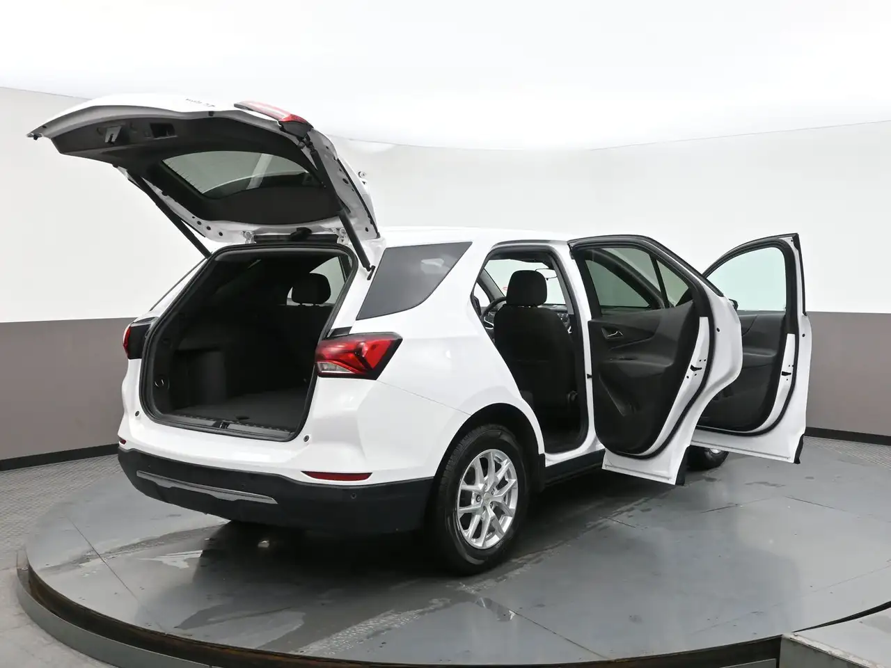 Chevrolet Equinox снимка Chevrolet Equinox