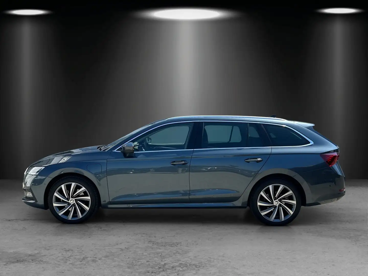Skoda Octavia Combi 1.4 TSI DSG iV/KAMERA/HUD/PANO-DA. Grau - 2