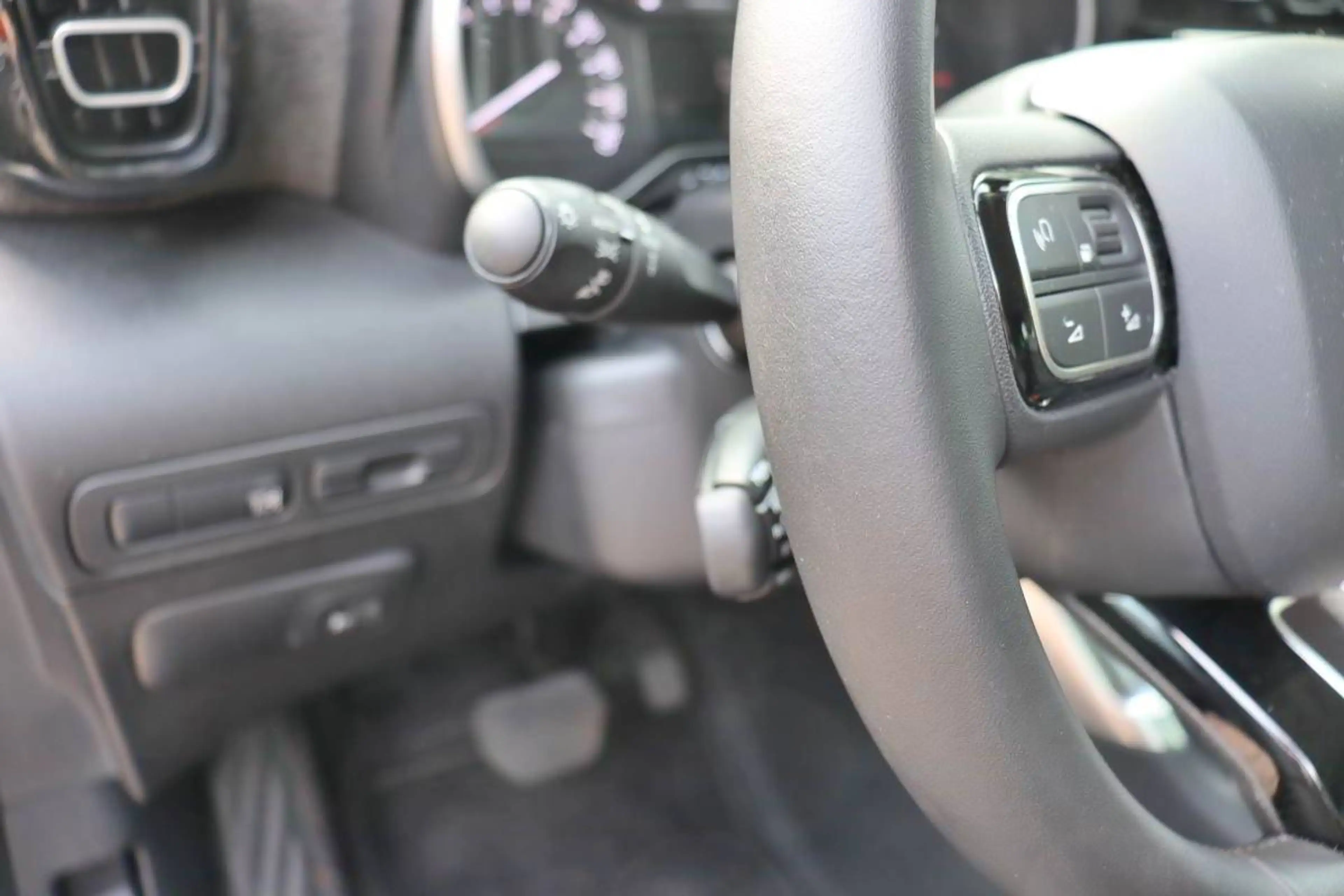 Citroen C3 Aircross Plus — photo 13