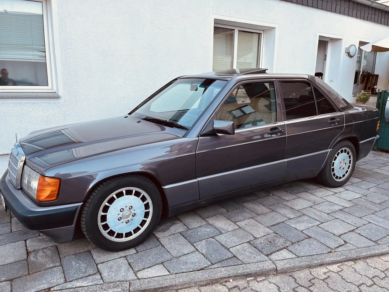 Mercedes-Benz 190 E 1.8 Klima / ESSD / Automatik / Tempomat, foto 1