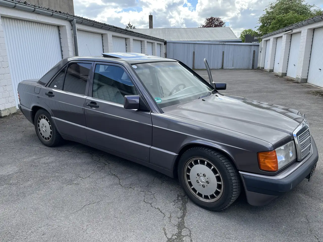 Mercedes-Benz 190 E 1.8 Klima / ESSD / Automatik / Tempomat, foto 2