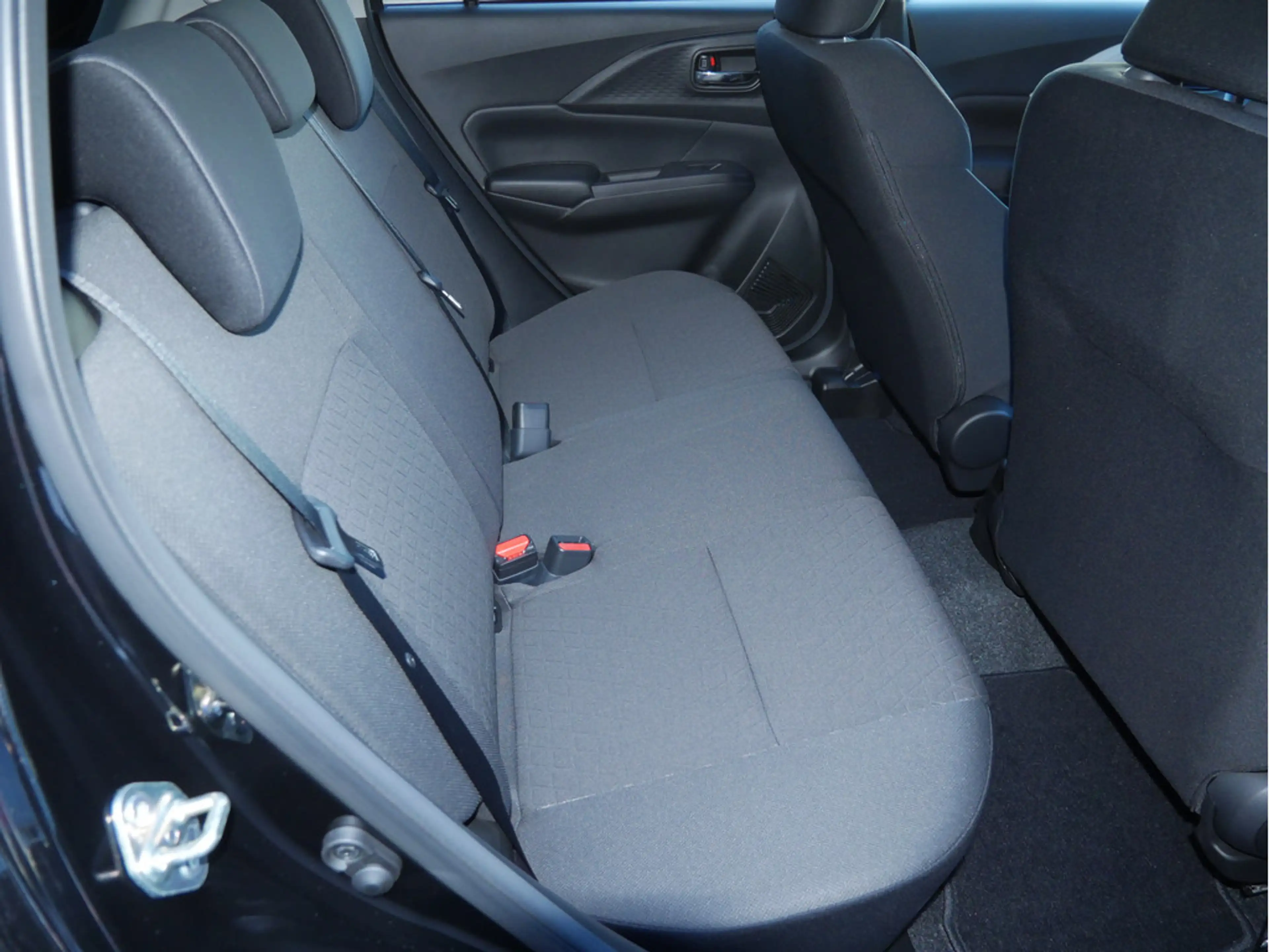 Suzuki Swift 1.2 Hybrid Allgrip Comfort NAVI ACC LED — photo 11