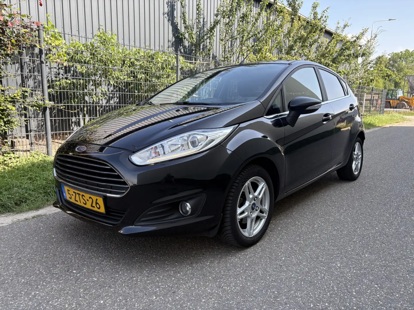 Ford Fiesta 1.0 EcoBoost Titanium / AIRCO ECC / CRUISE / NAVI Zwart - 1