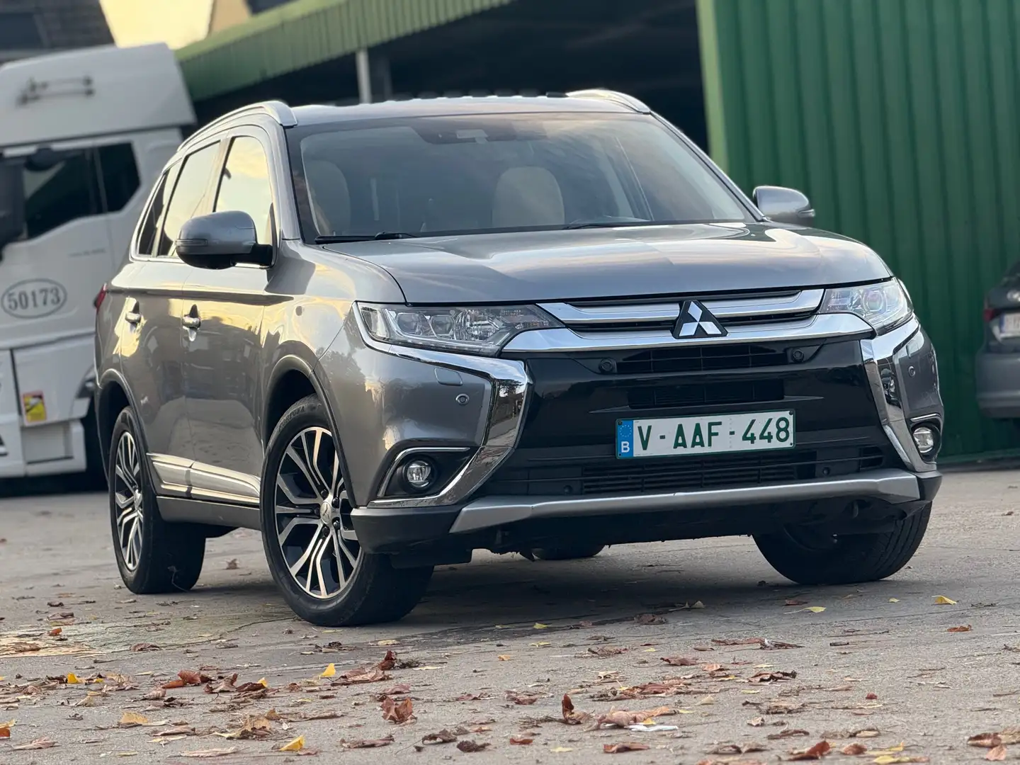 Mitsubishi Outlander Full Option-4WD Intense-7pl-2018-Top staat-Carpas Grijs - 2