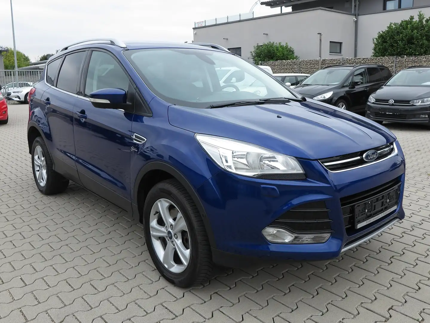 Ford Kuga Titanium Automatik 4x4 Anhängerkupplung Blau - 2