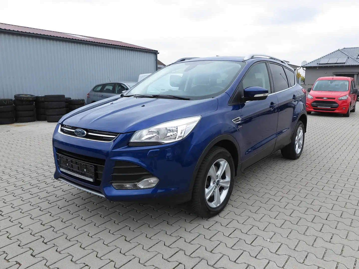 Ford Kuga Titanium Automatik 4x4 Anhängerkupplung Blau - 1