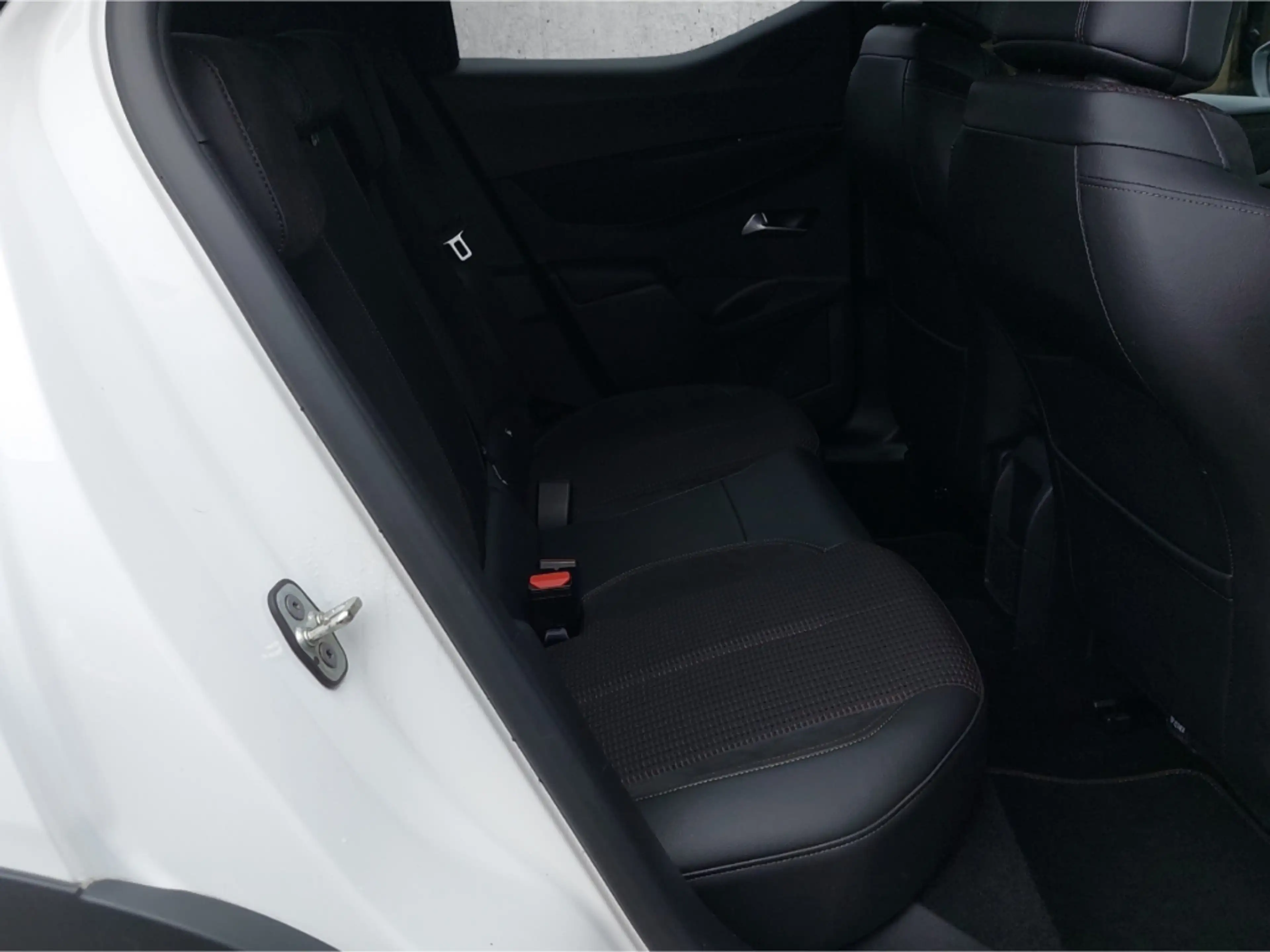 DS Automobiles DS 3 DS Crossback E-Tense Performance Line Navi LED  Ap — photo 14