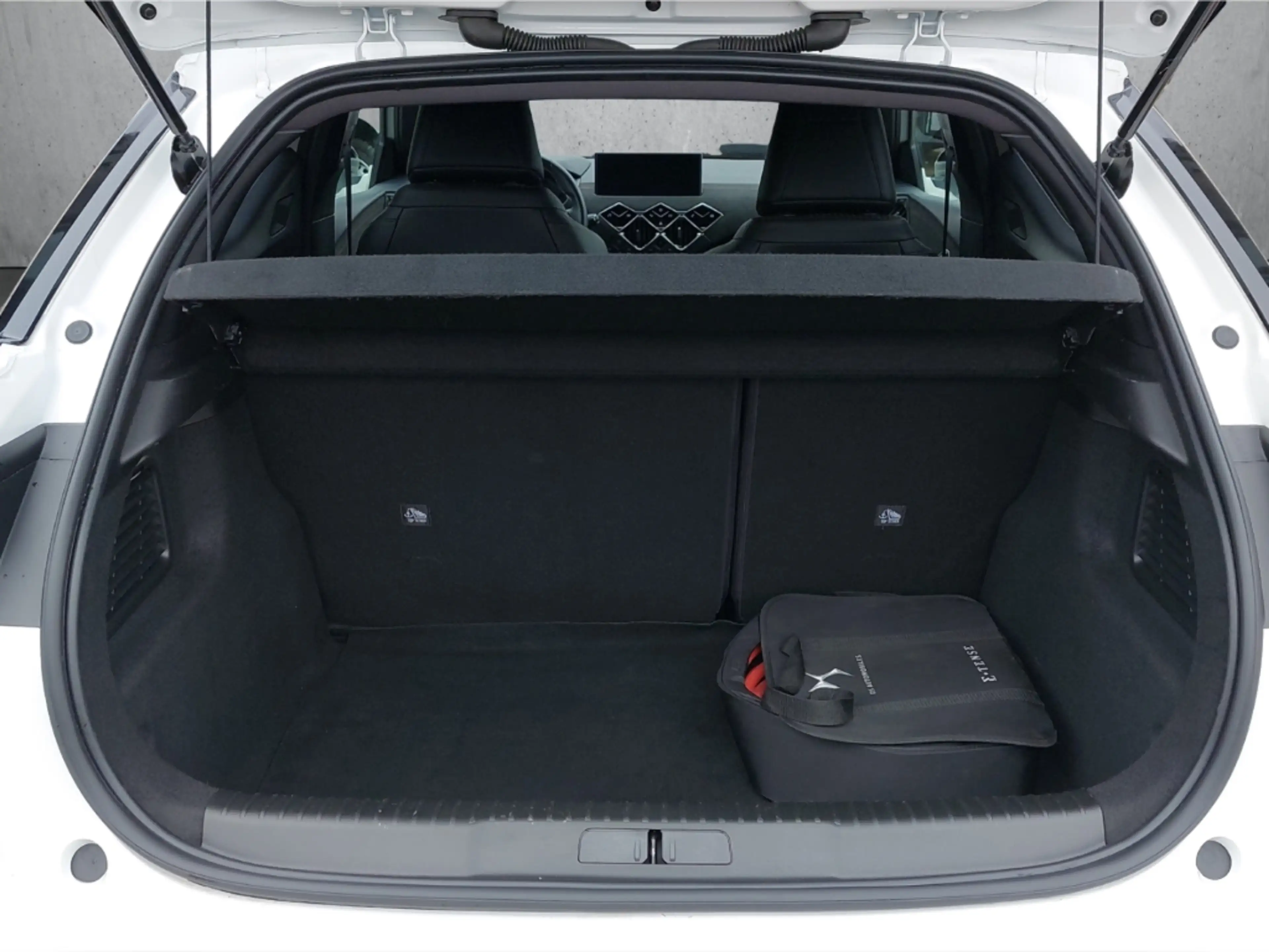 DS Automobiles DS 3 DS Crossback E-Tense Performance Line Navi LED  Ap — photo 7