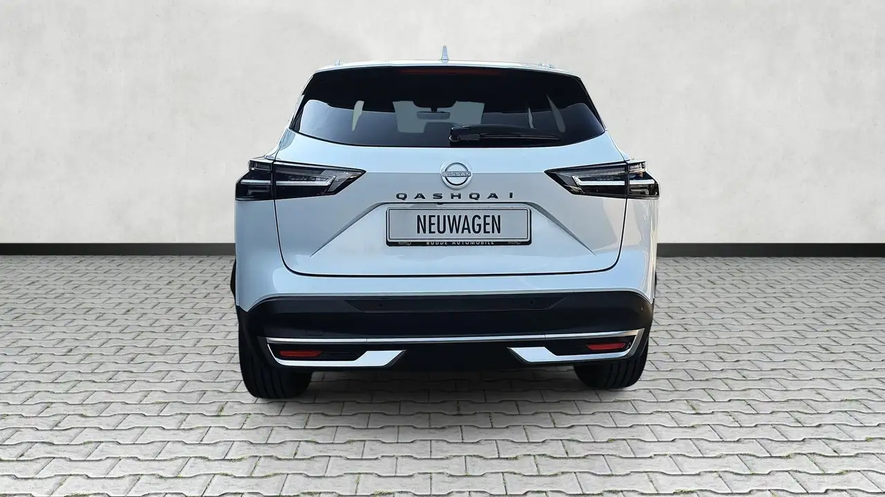 Nissan Qashqai 1.3 DIG-T X-Tronic N-Connecta / Winterp 21