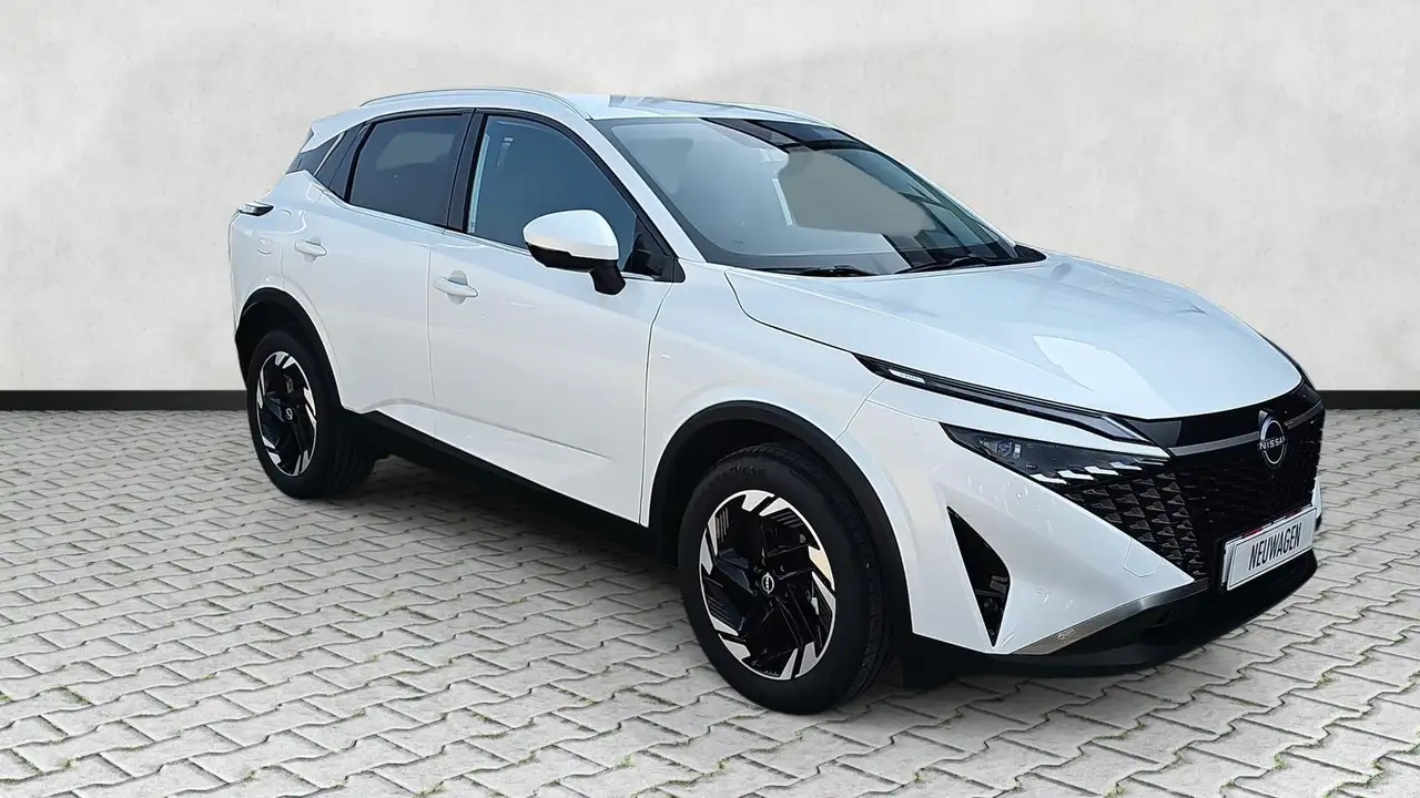 Nissan Qashqai 1.3 DIG-T X-Tronic N-Connecta / Winterp 16