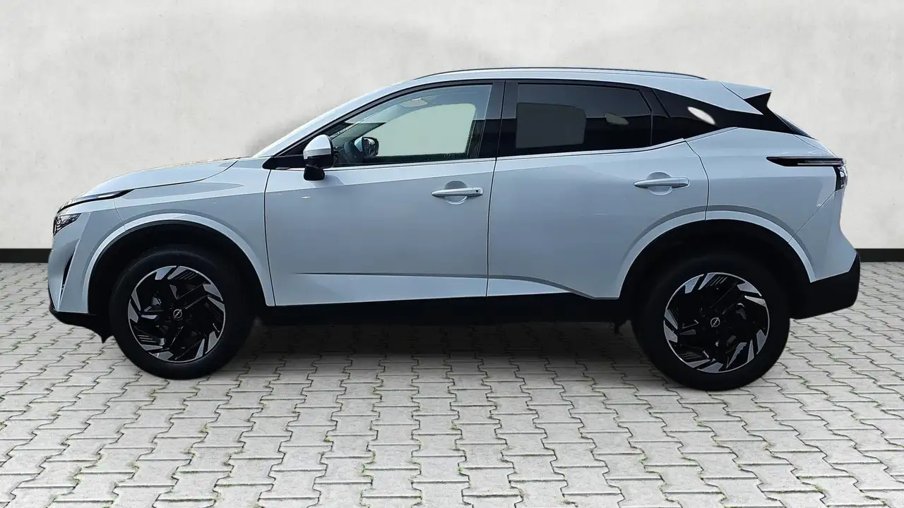 Nissan Qashqai 1.3 DIG-T X-Tronic N-Connecta / Winterp 19