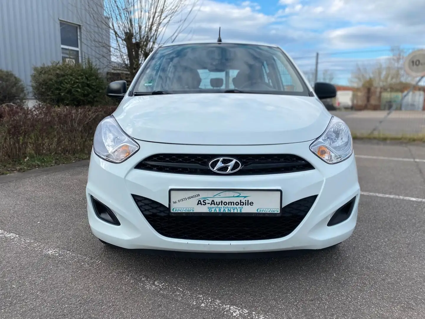 Hyundai i10 Classic/Garantie/Inspection&TüvNeu Weiß - 2