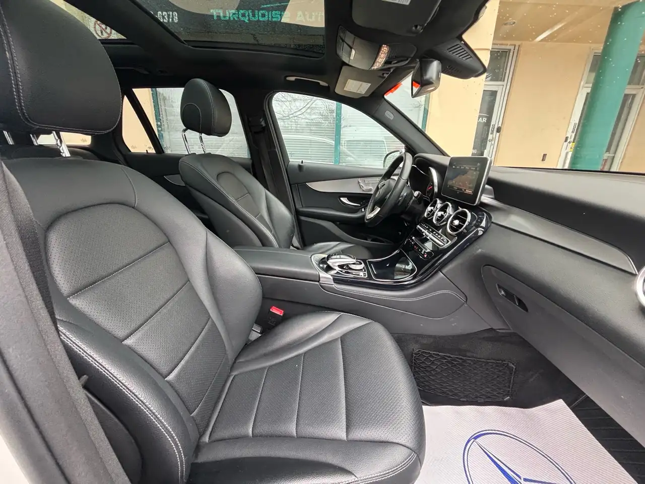 Mercedes-Benz GLC снимка Mercedes-Benz GLC