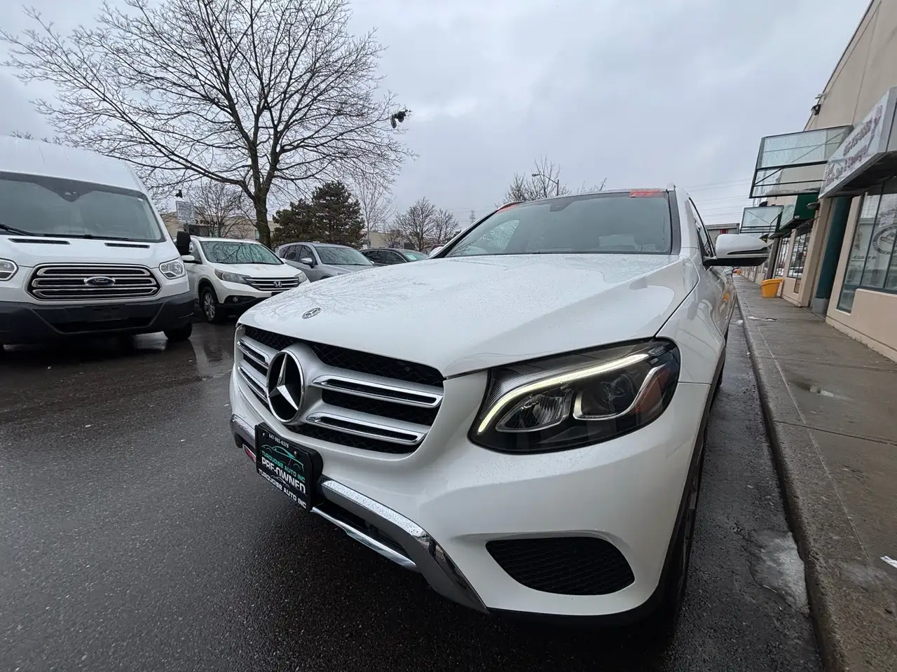 Mercedes-Benz GLC снимка Mercedes-Benz GLC