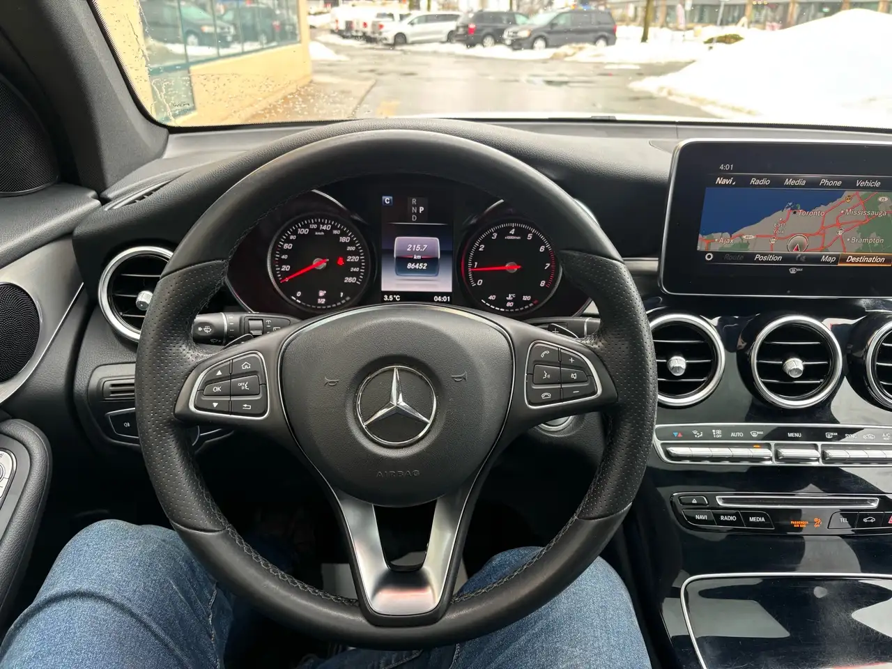 Mercedes-Benz GLC снимка Mercedes-Benz GLC